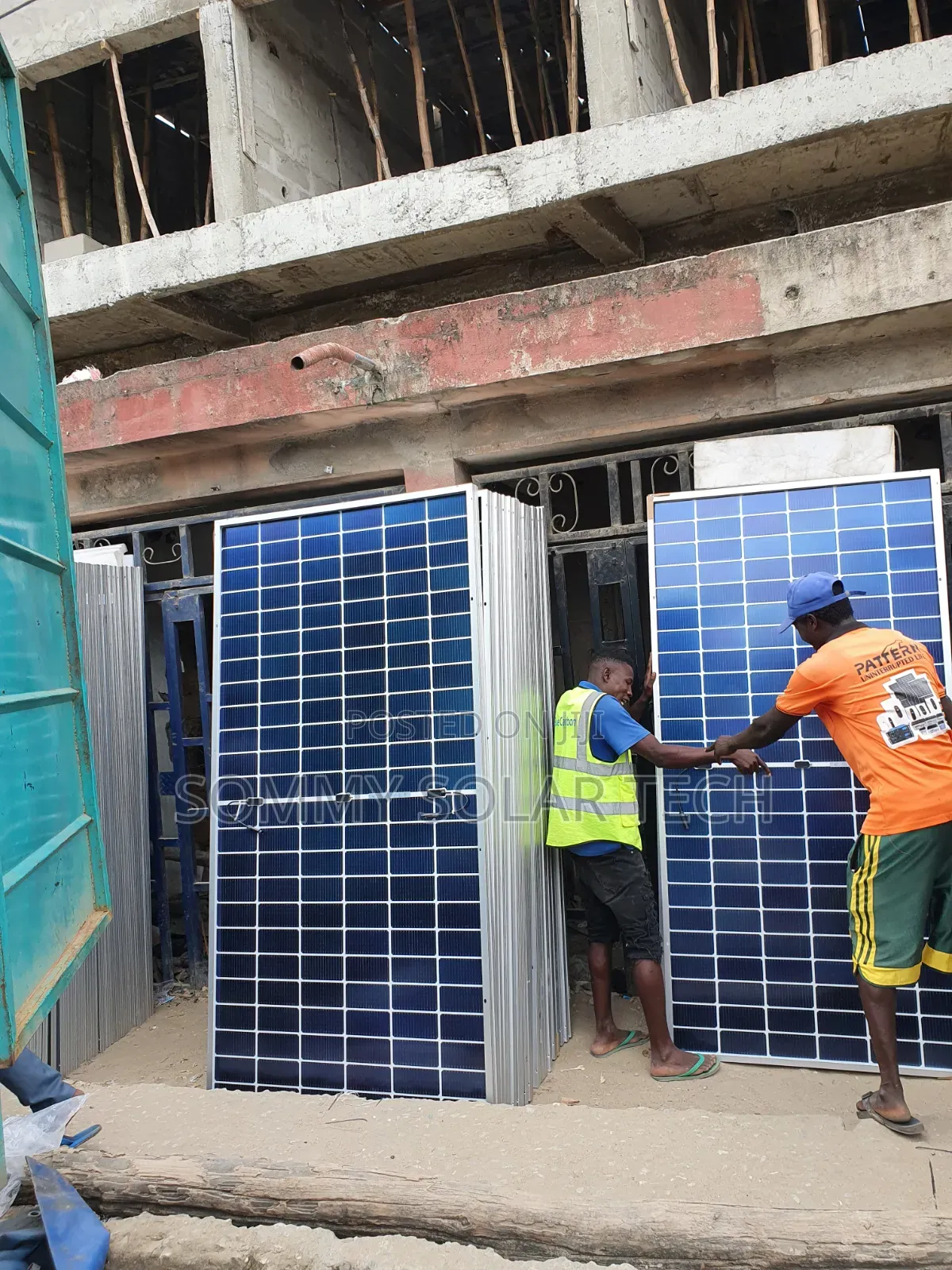 Jinko Solar Panel 650watts 144cells