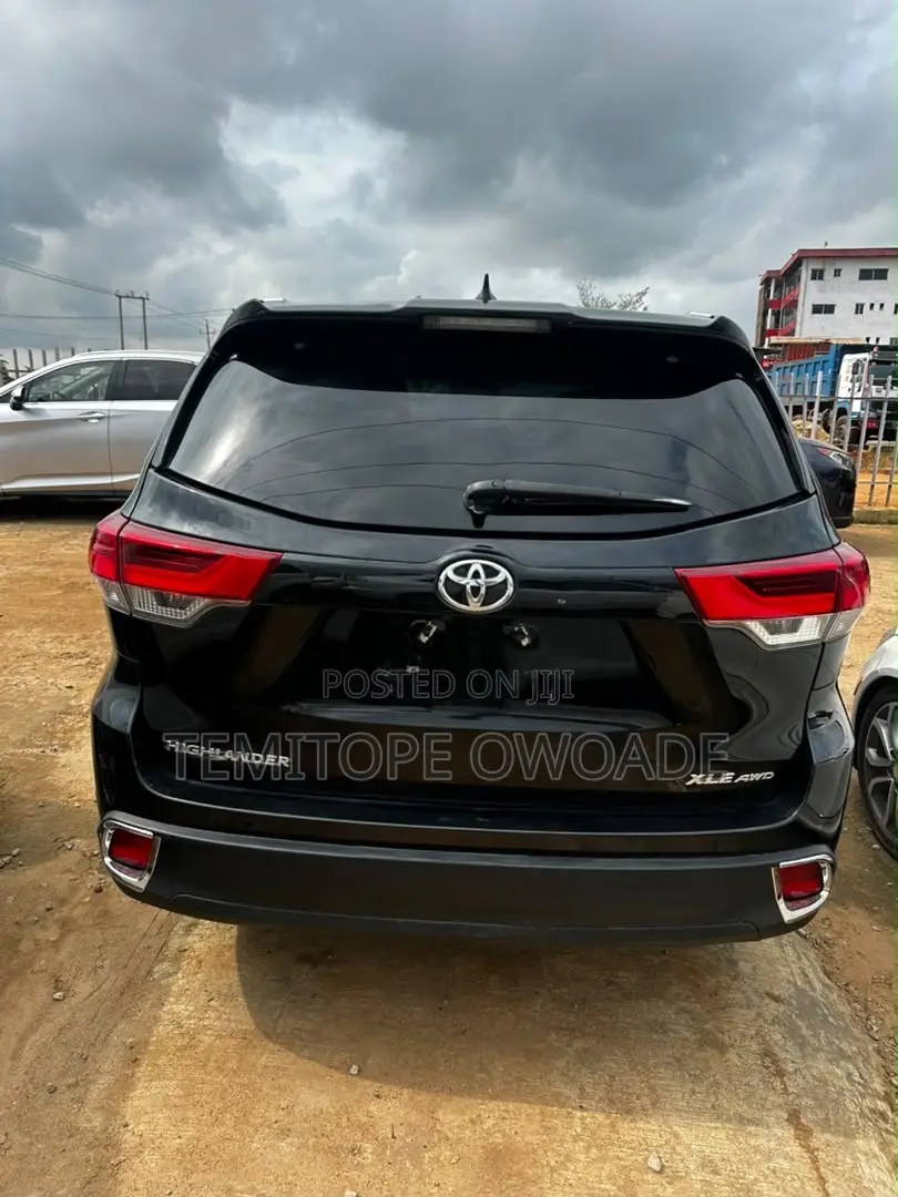 Toyota Highlander XLE 2019 Black