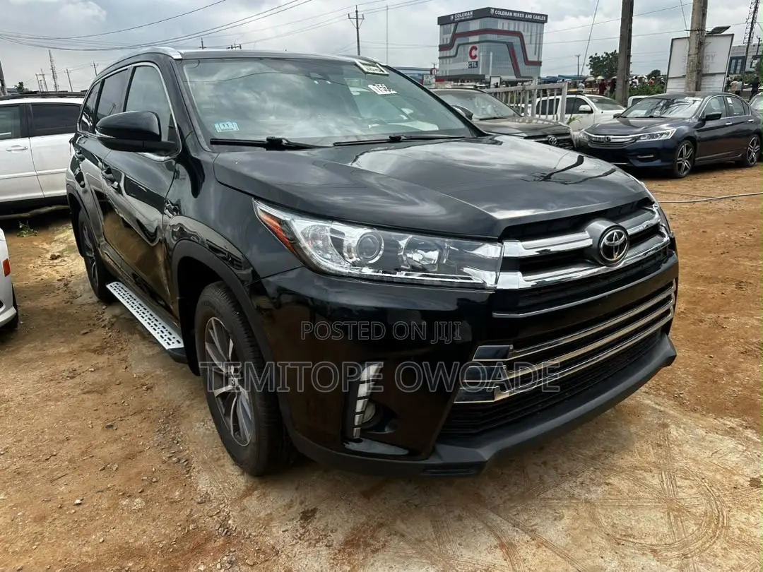 Toyota Highlander XLE 2019 Black