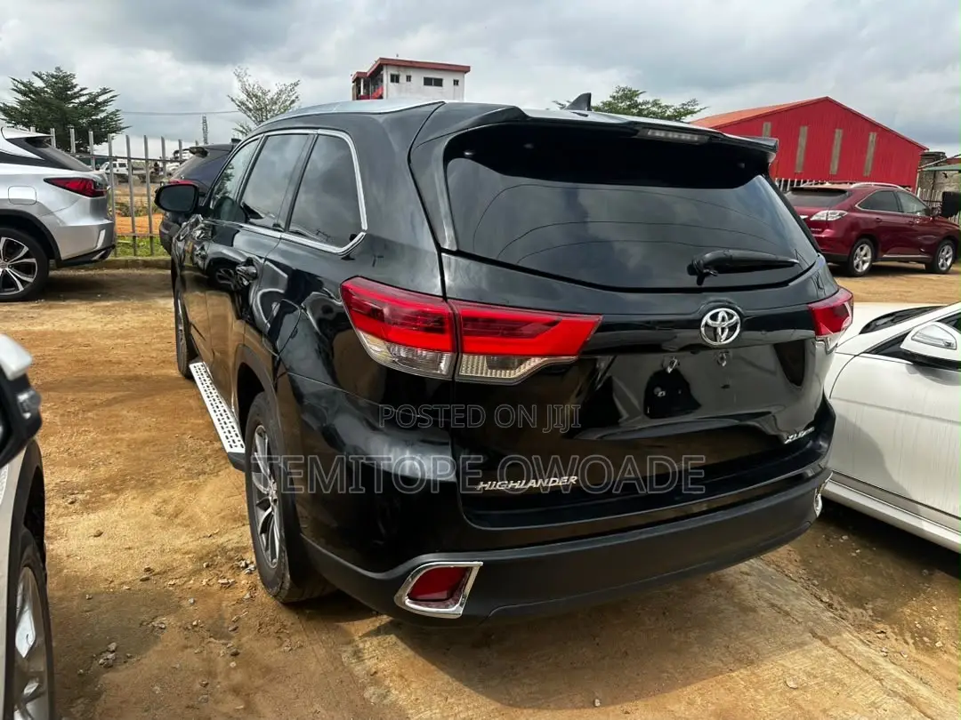 Toyota Highlander XLE 2019 Black