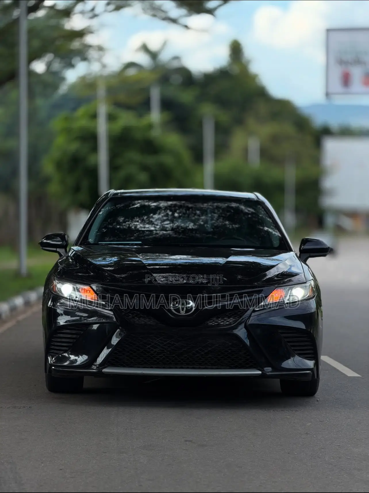 Toyota Camry SE FWD (2.5L 4cyl 8AM) 2018 Black