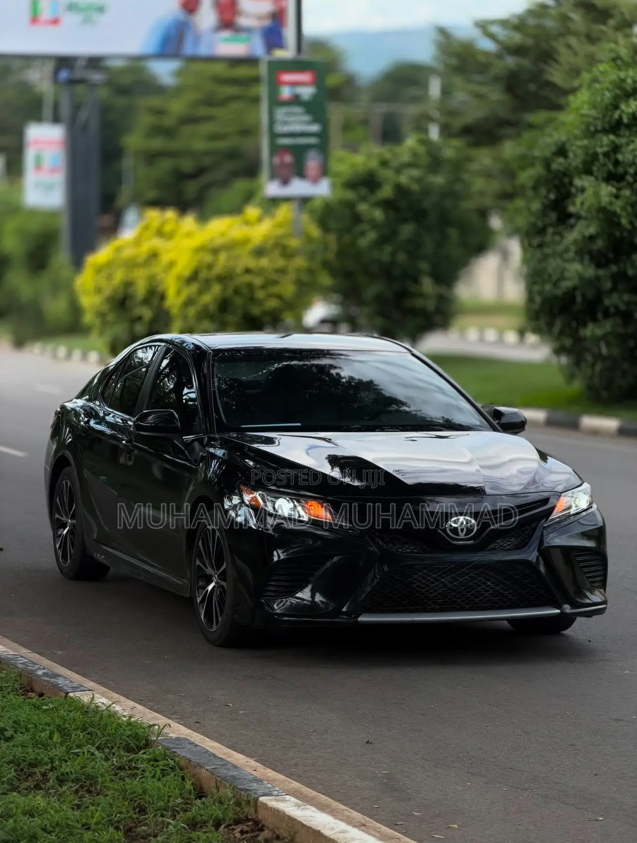 Toyota Camry SE FWD (2.5L 4cyl 8AM) 2018 Black