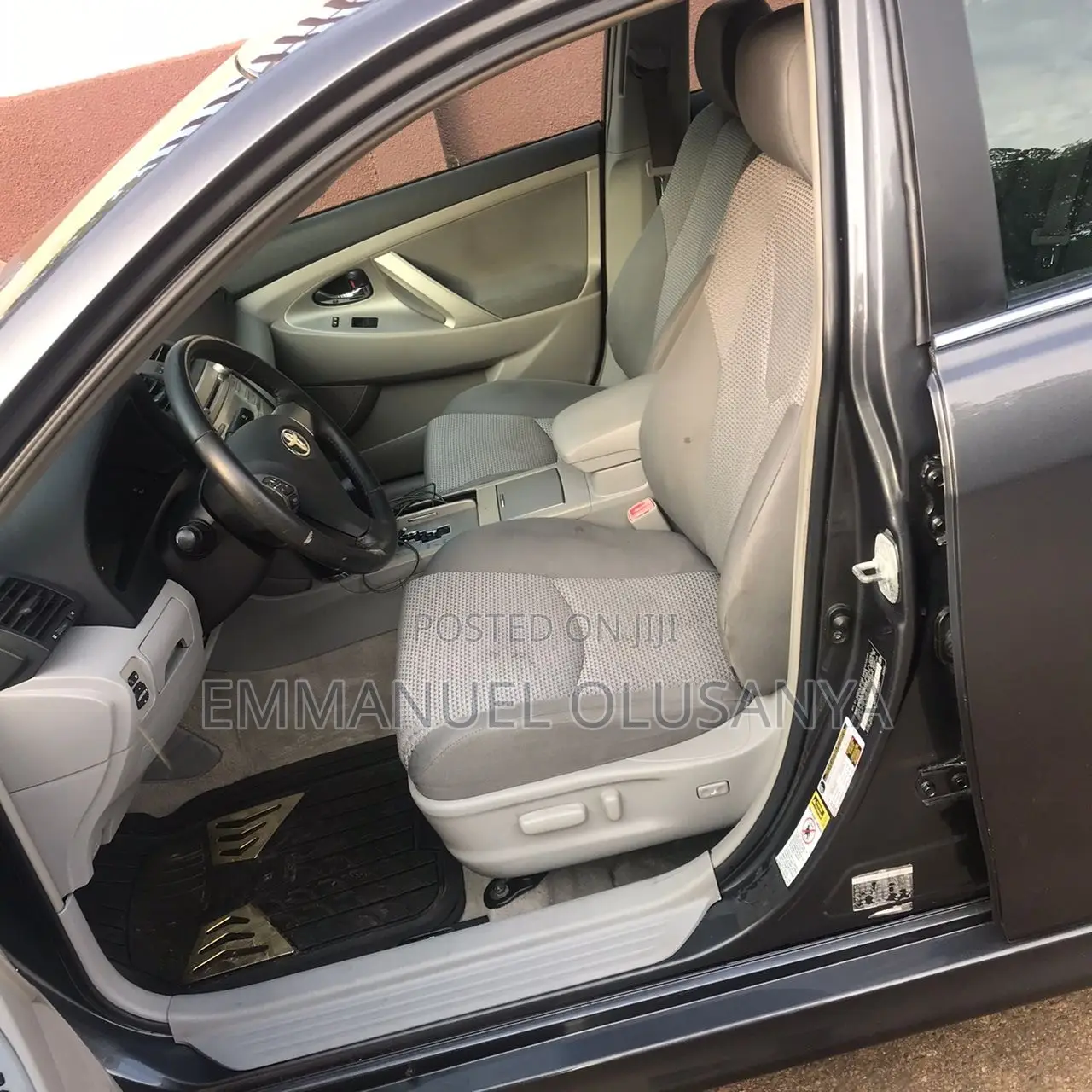 Toyota Camry SE 4dr Sedan (2.4L 4cyl 5A) 2009 Gray