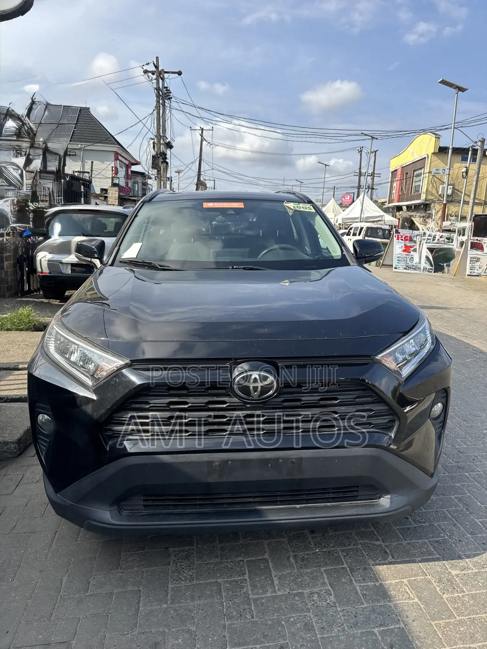 Toyota RAV4 XLE 2021 Black