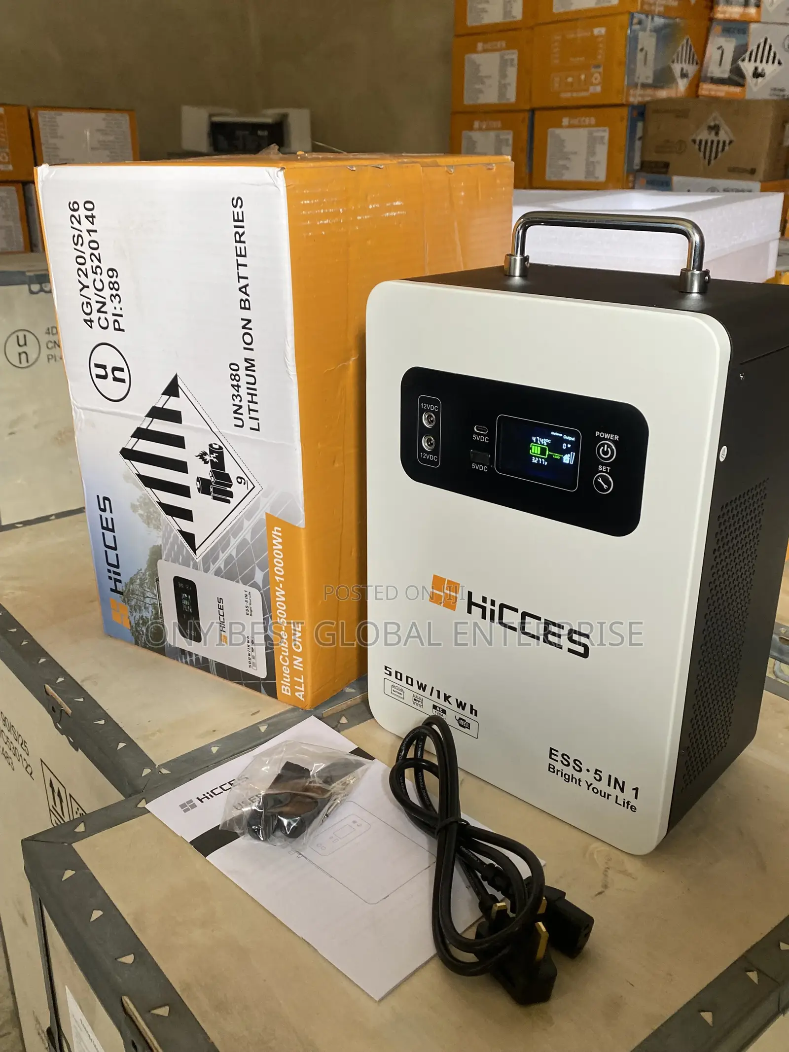 1KWh Rechargeable Solar Generator