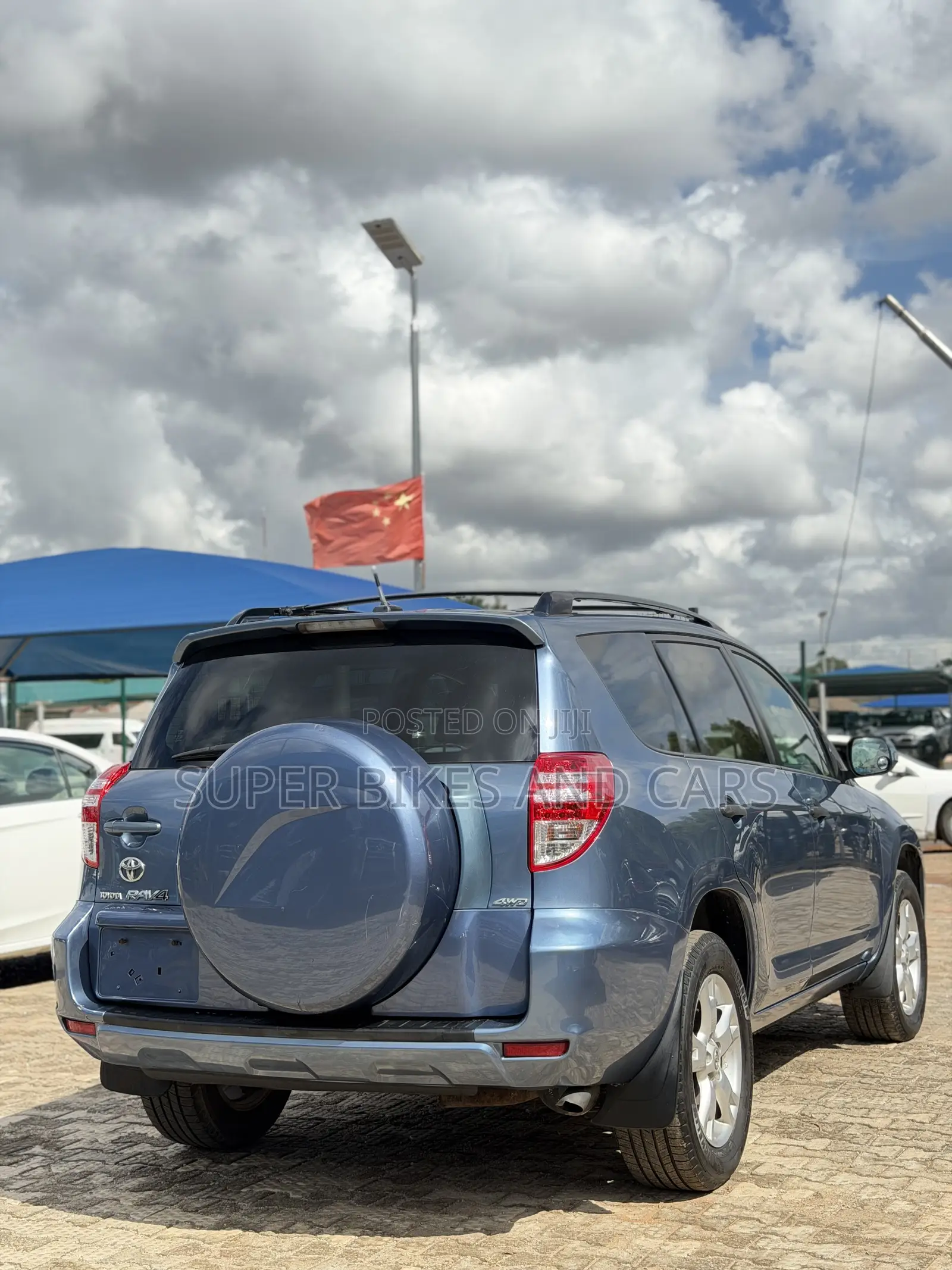 Toyota RAV4 V6 2009 Blue