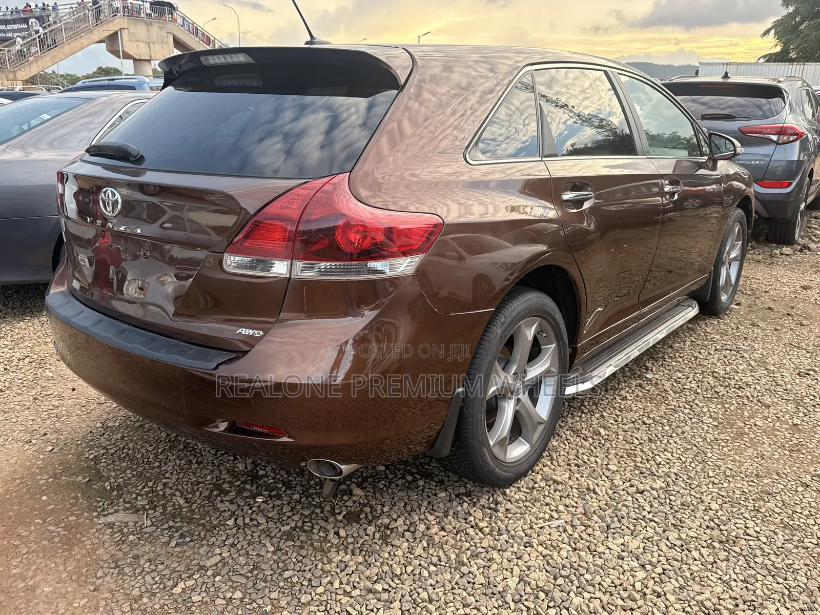 Toyota Venza Limited 4dr Wagon AWD (3.5L 6cyl 6A) 2015 Brown