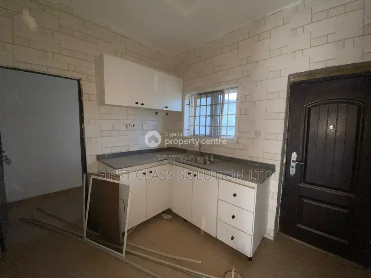 Furnished 3bdrm Duplex in Life Camp for sale