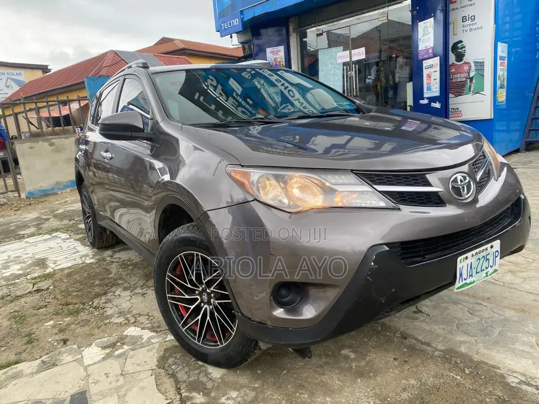 Toyota RAV4 2015 Gray