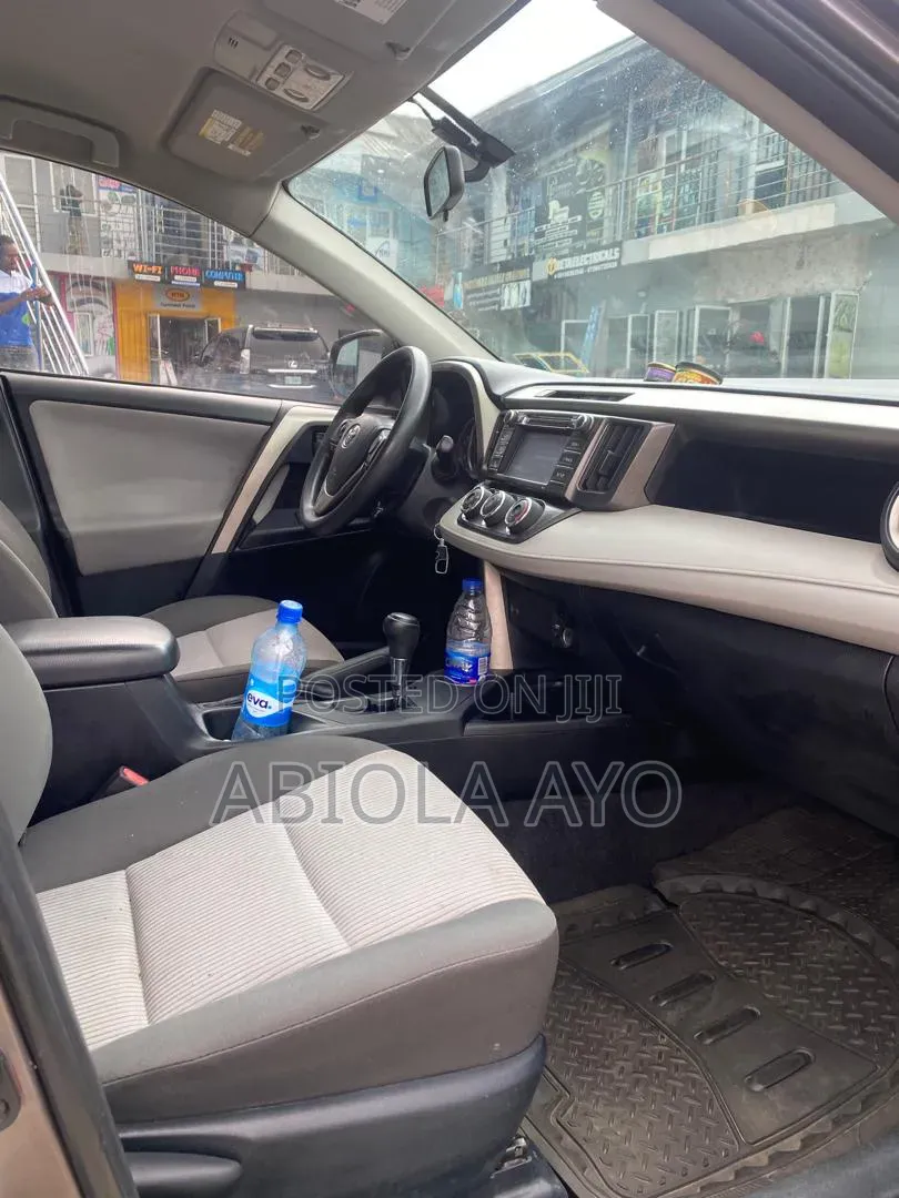 Toyota RAV4 2015 Gray