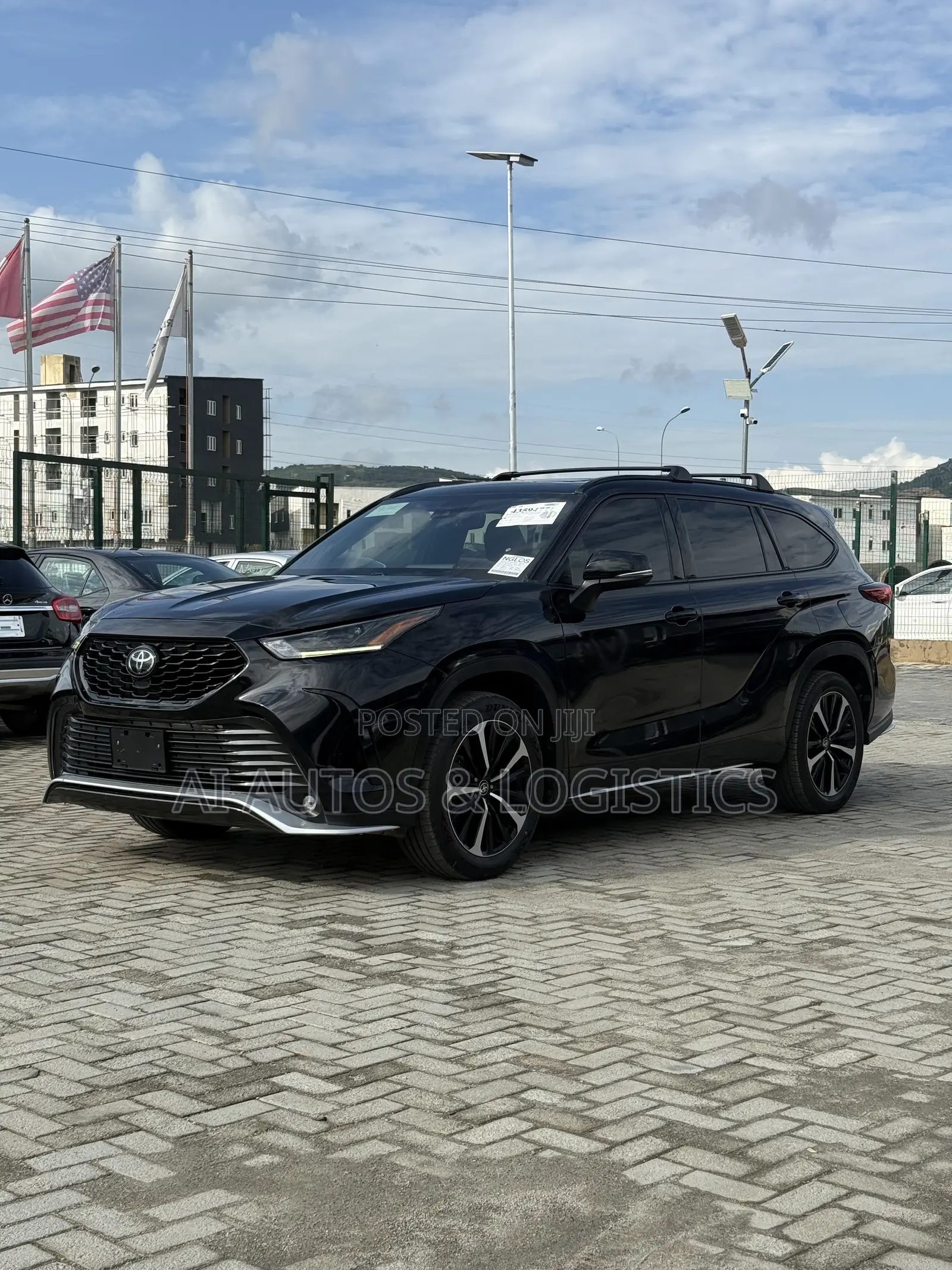 Toyota Highlander XSE 2021 Black