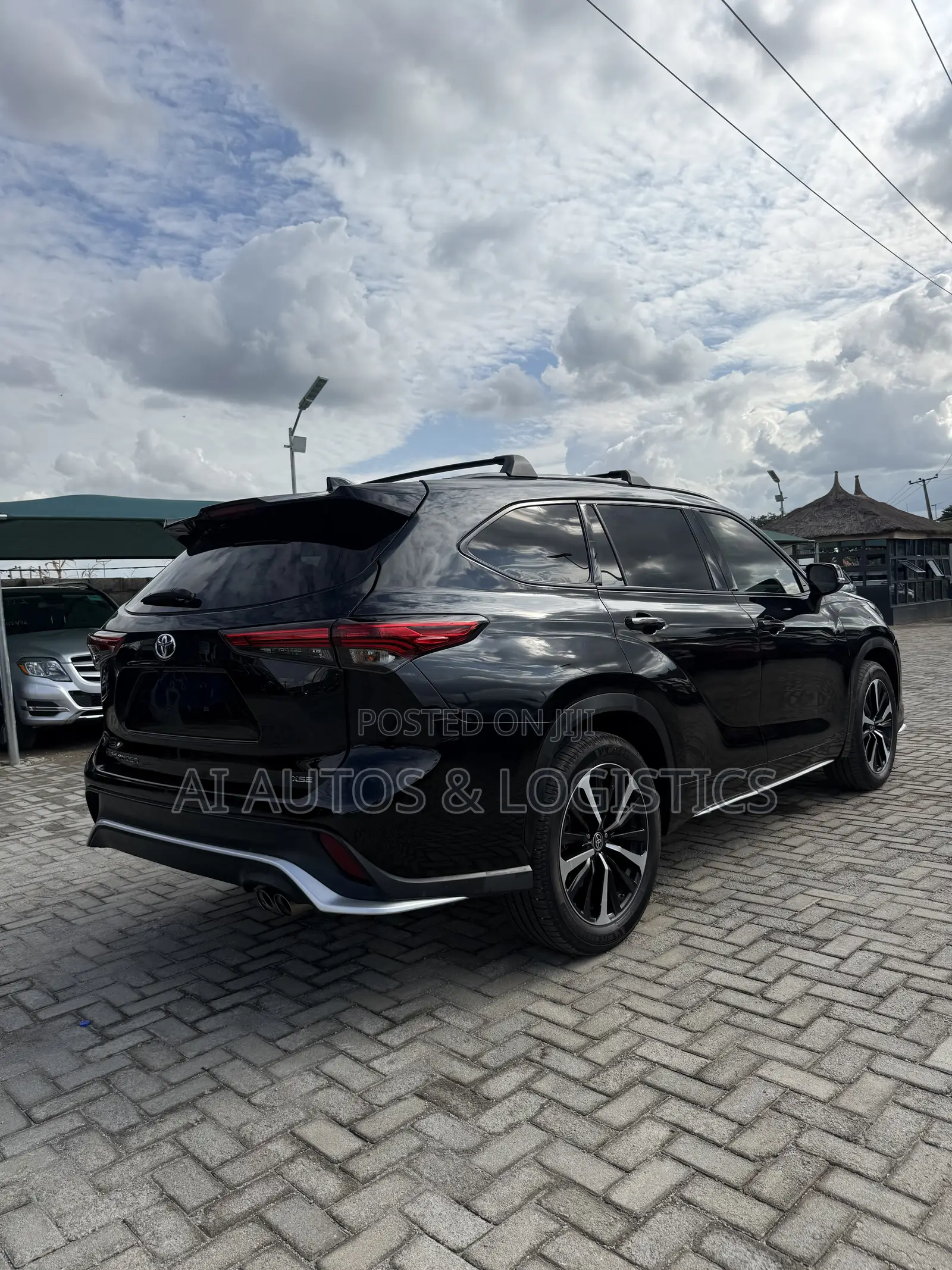 Toyota Highlander XSE 2021 Black