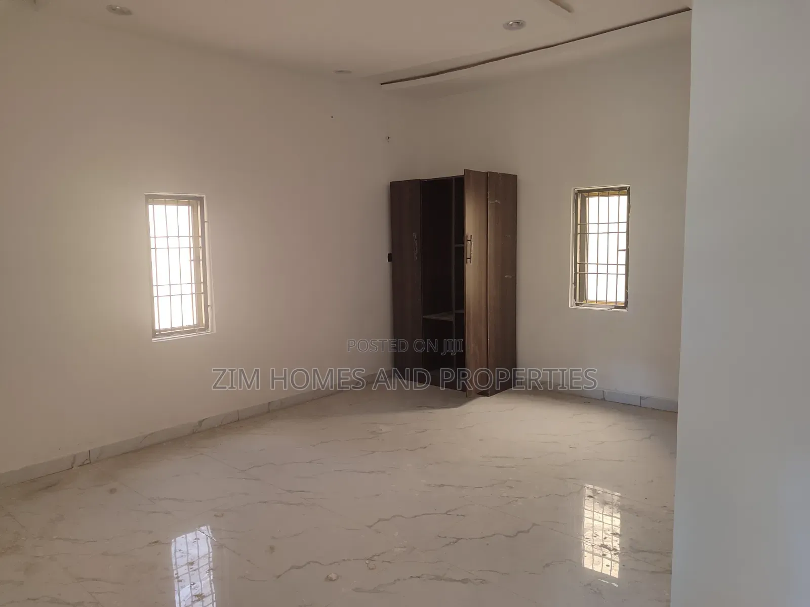 2bdrm Bungalow in Zim Homes And, Area 11 for rent