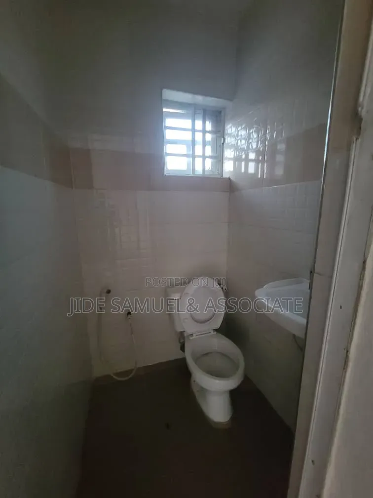 Furnished 2bdrm Block of Flats in Ayobo for rent