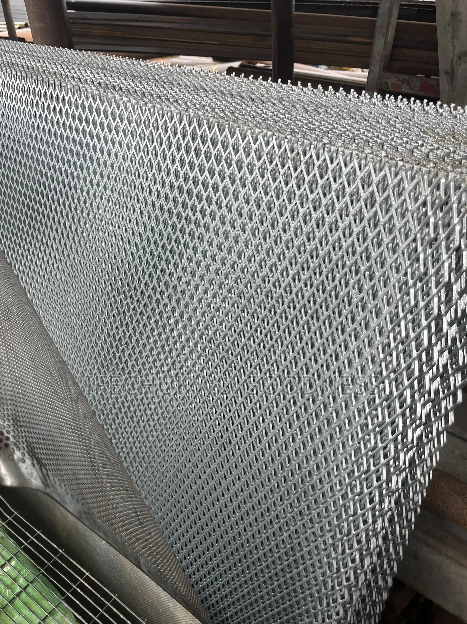 Galvanized Zigzag Wire Mesh Available in All Sizes