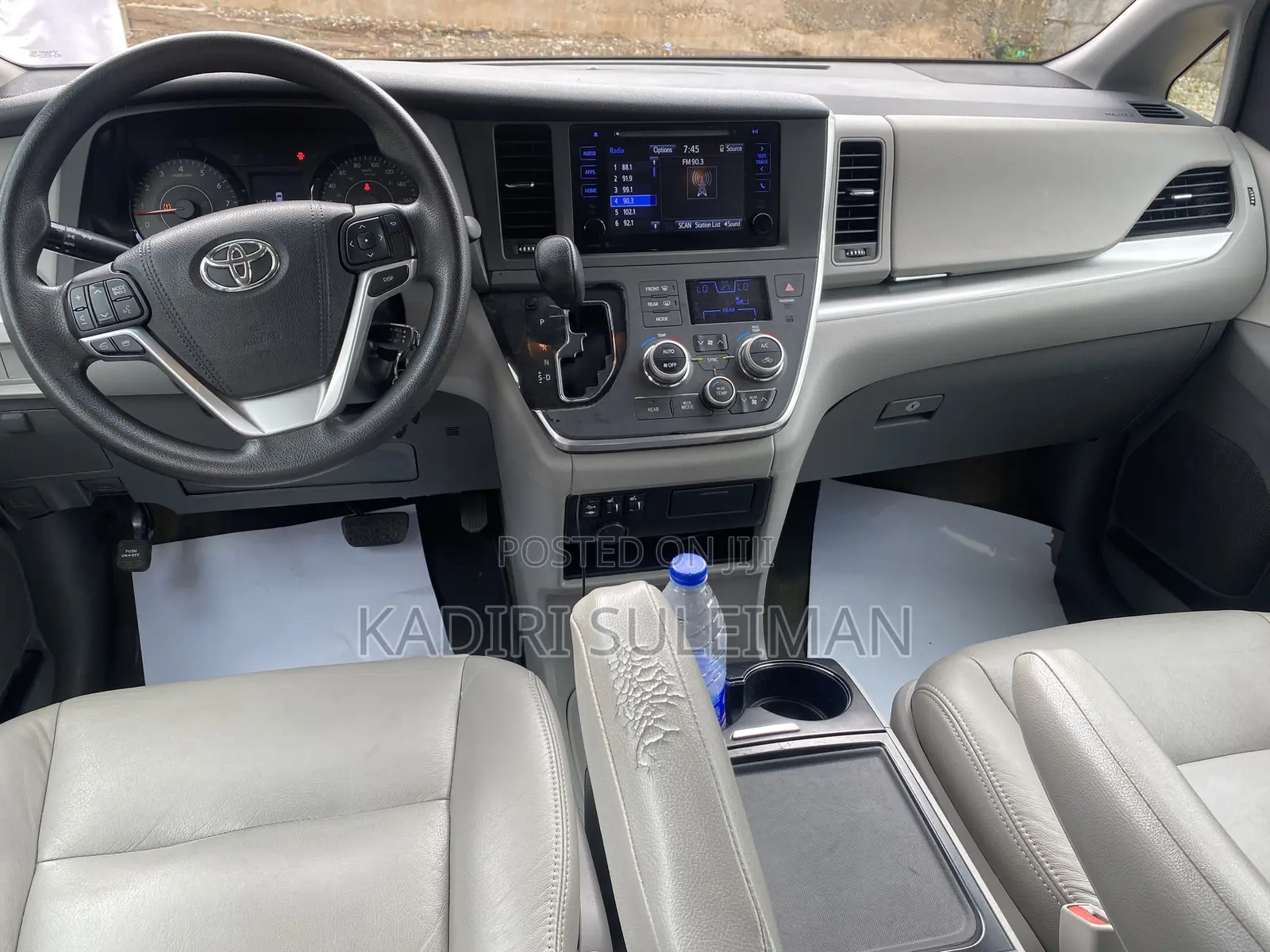 Toyota Sienna 2015 Silver