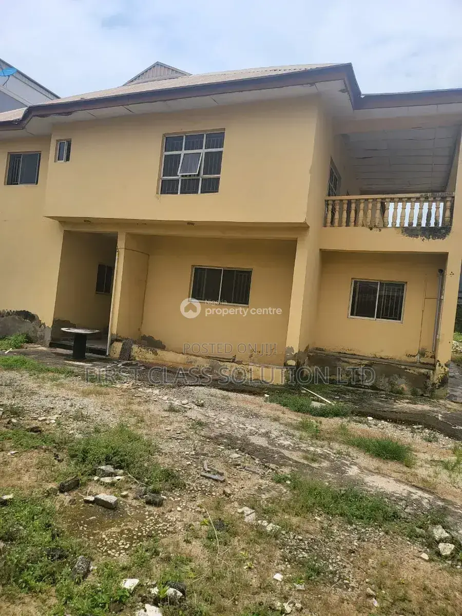 5bdrm Duplex in Wuse 2 for sale