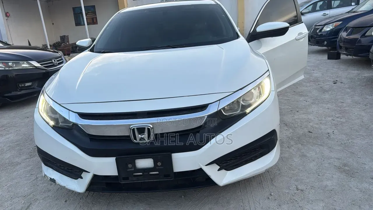 Honda Civic 2015 White