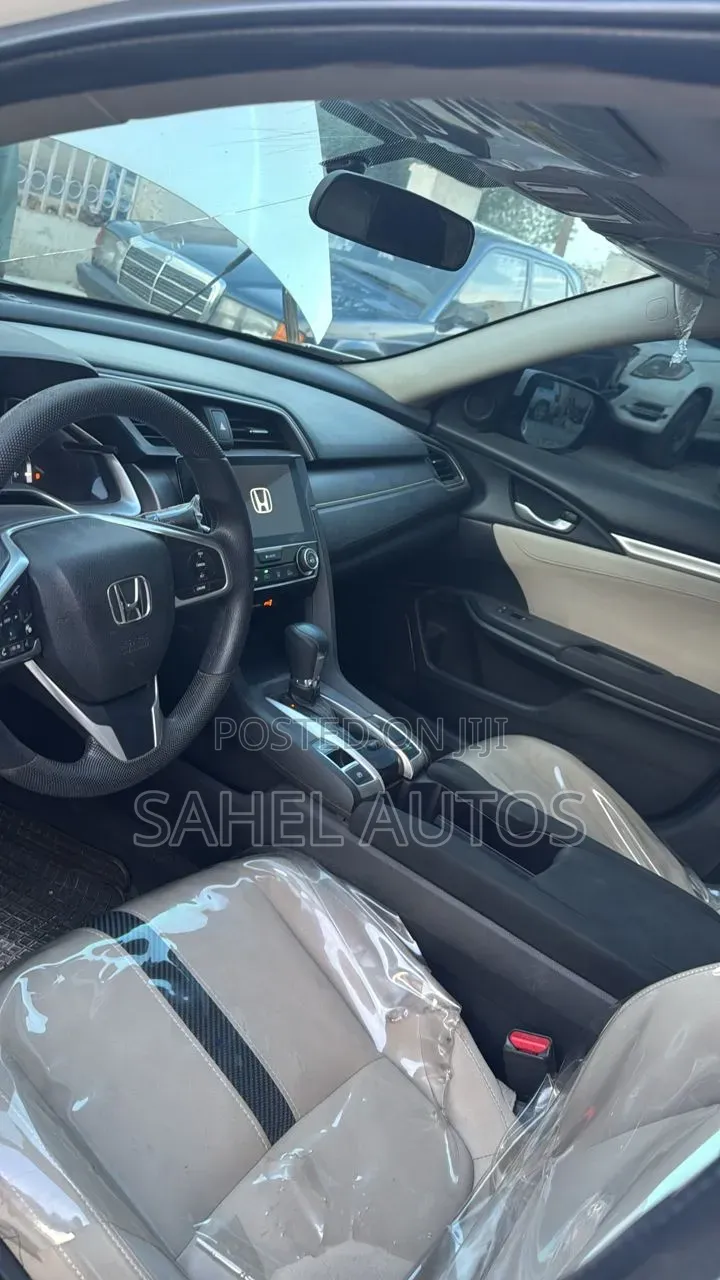 Honda Civic 2015 White