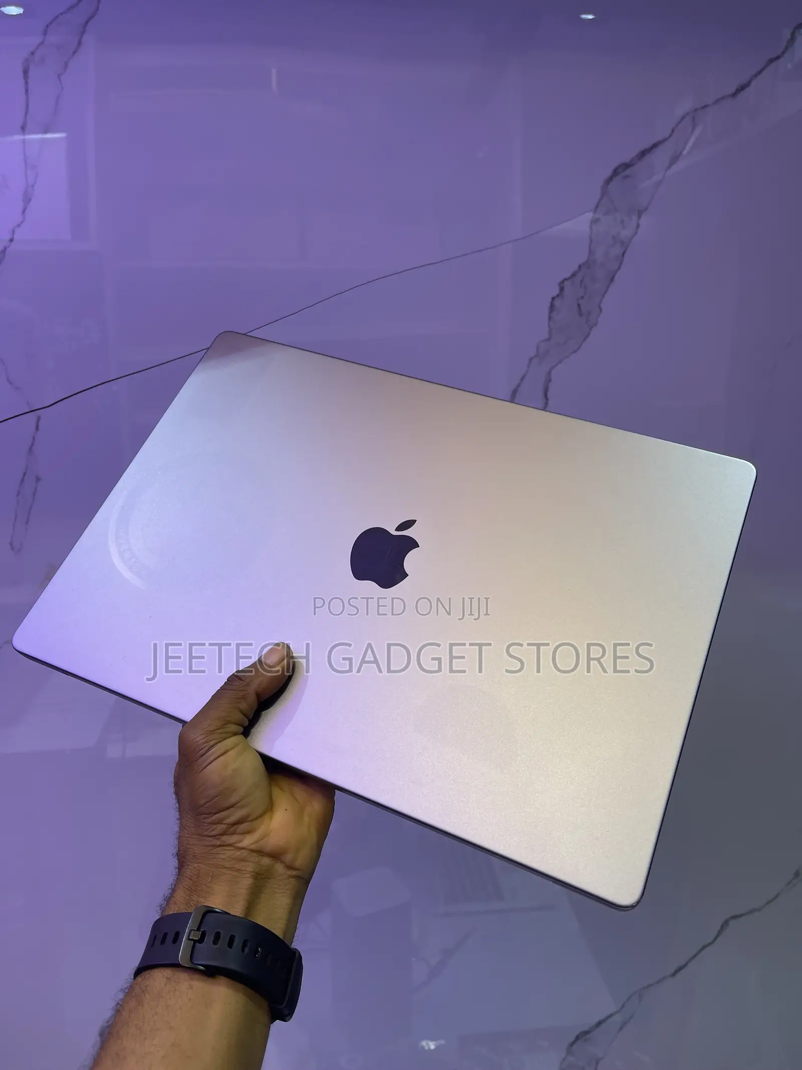 Laptop Apple MacBook Pro 2021 M1 Max 64GB Apple M1 Max SSD 1T