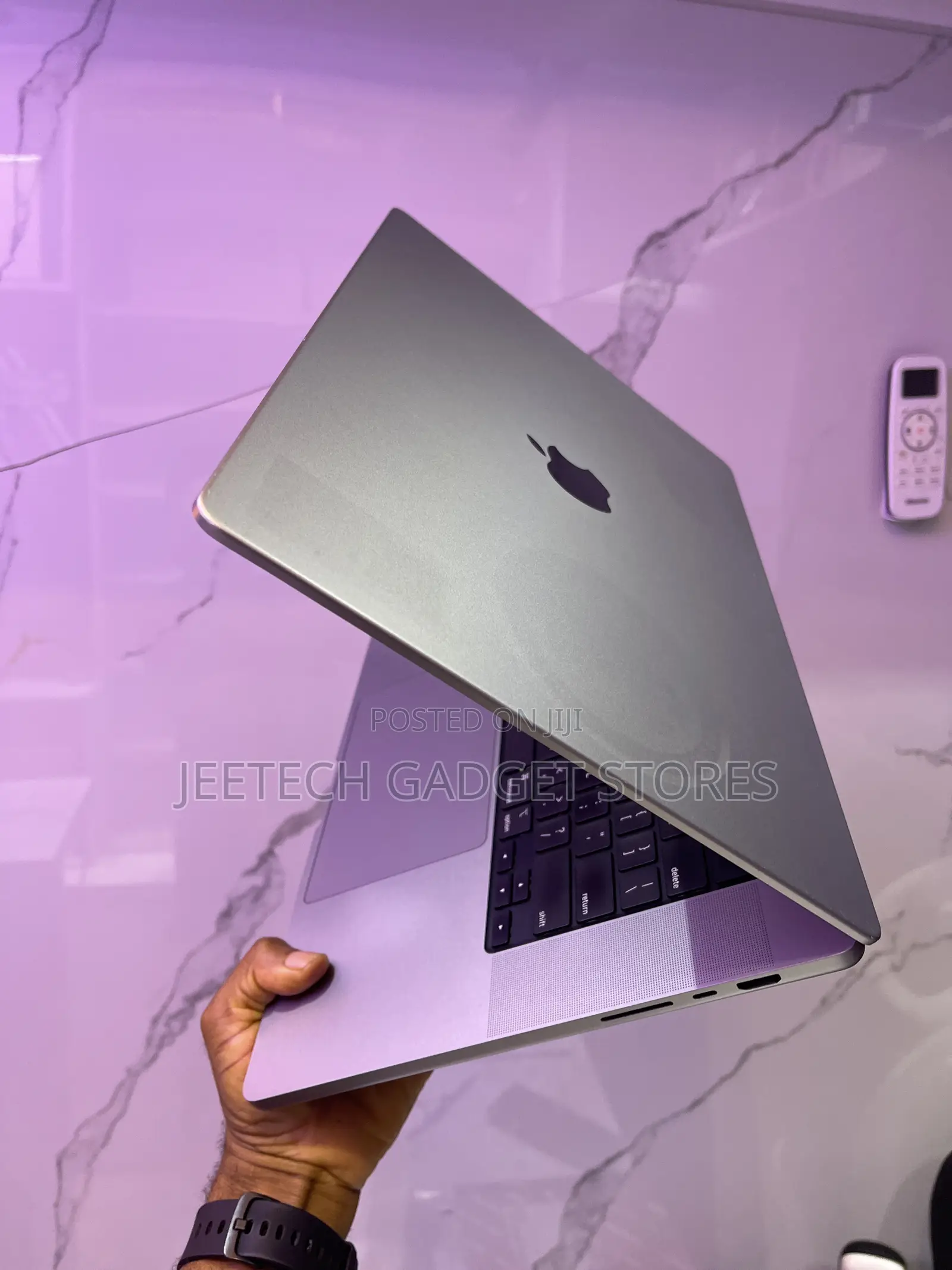 Laptop Apple MacBook Pro 2021 M1 Max 64GB Apple M1 Max SSD 1T