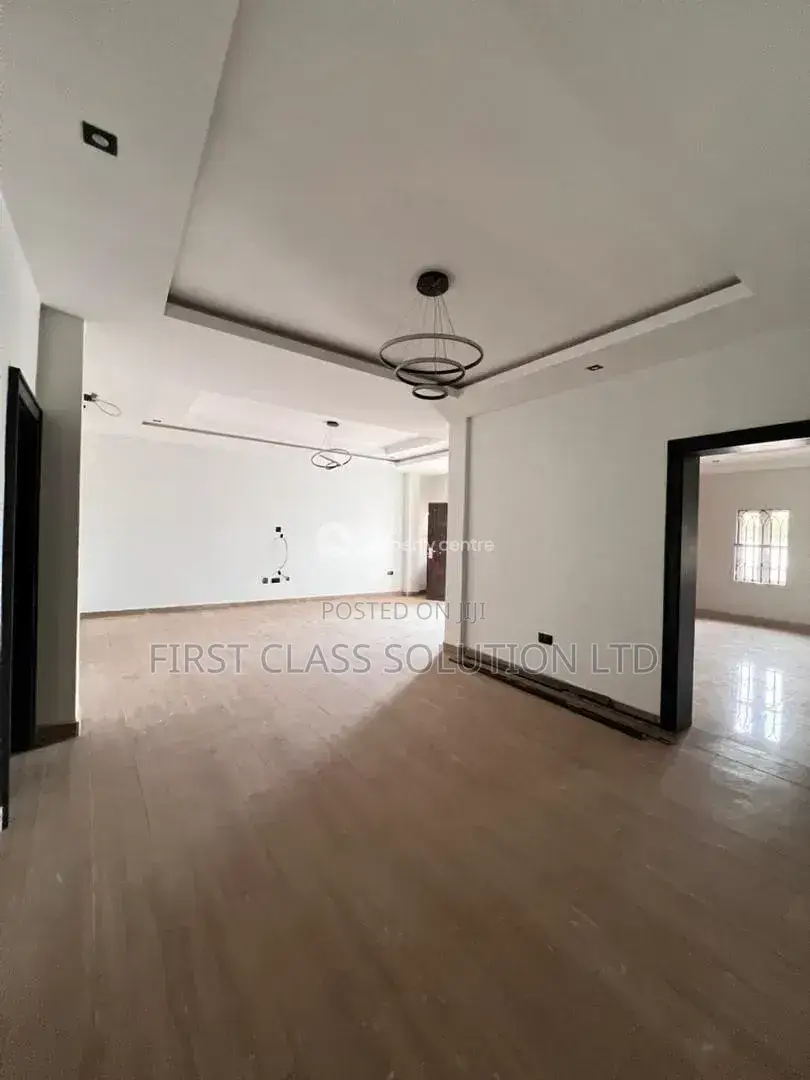 Furnished 3bdrm Block of Flats in Kaura for sale
