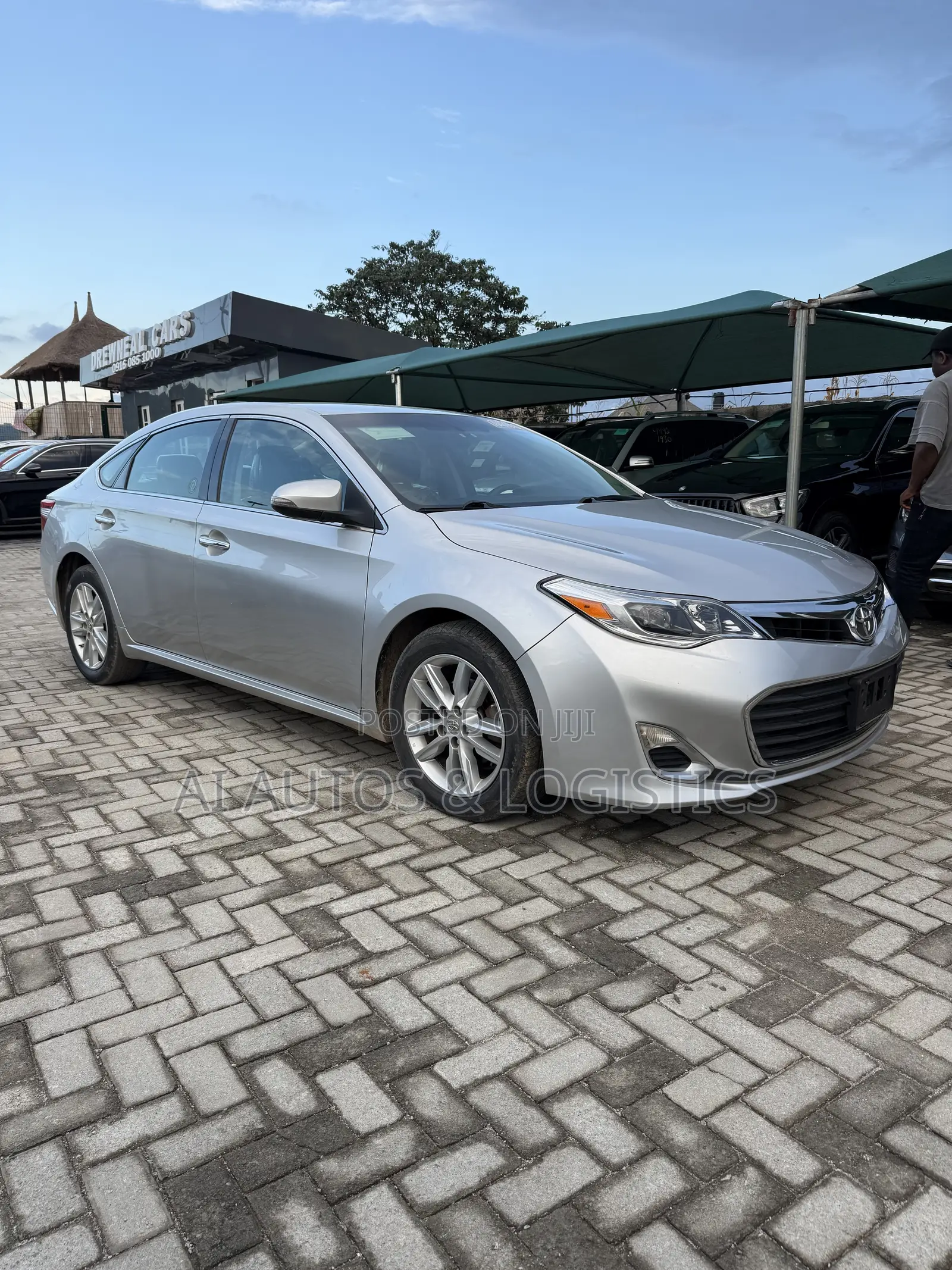 Toyota Avalon XLE 4dr Sedan (3.5L 6cyl 6A) 2014 Gray