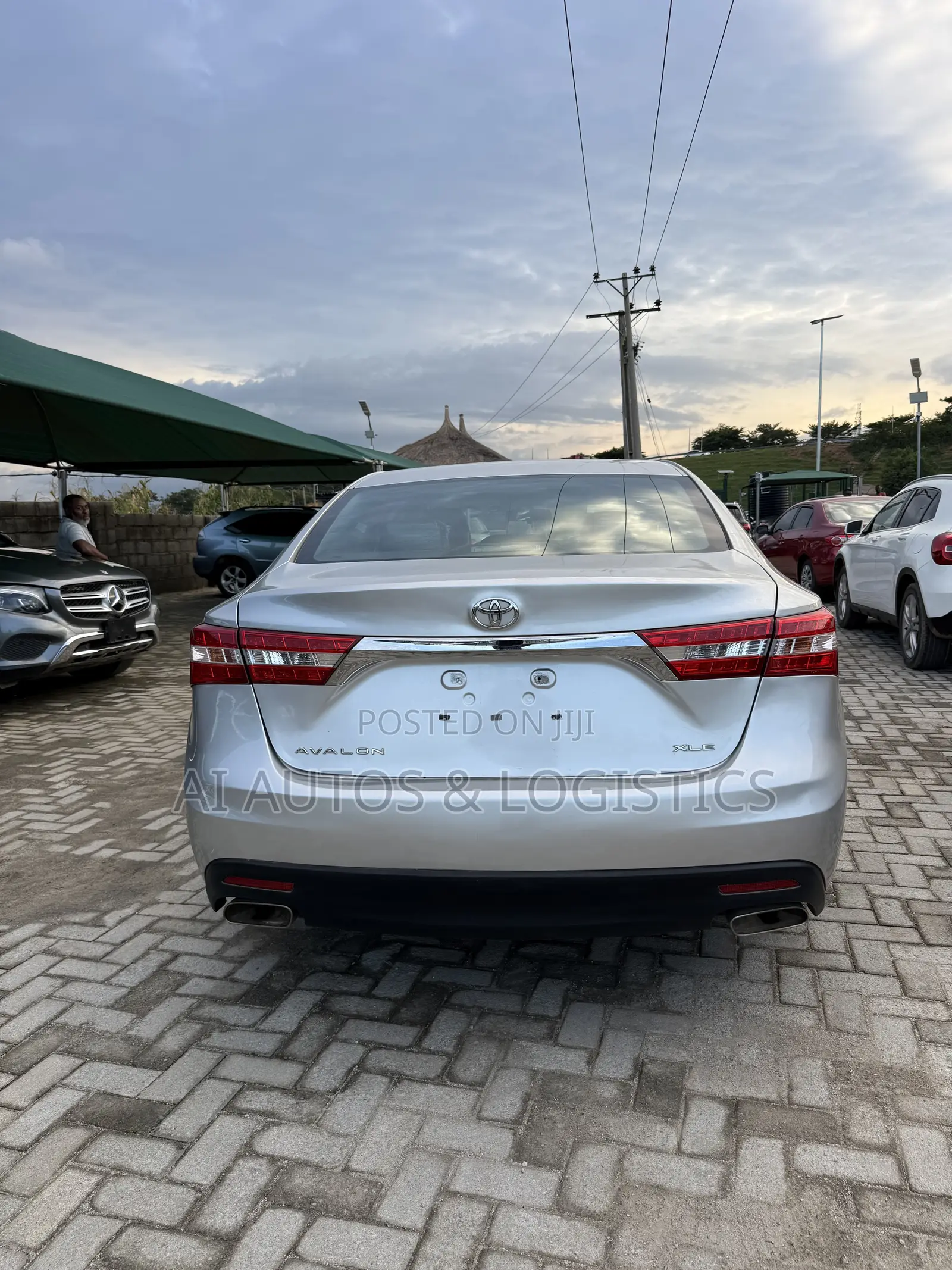 Toyota Avalon XLE 4dr Sedan (3.5L 6cyl 6A) 2014 Gray