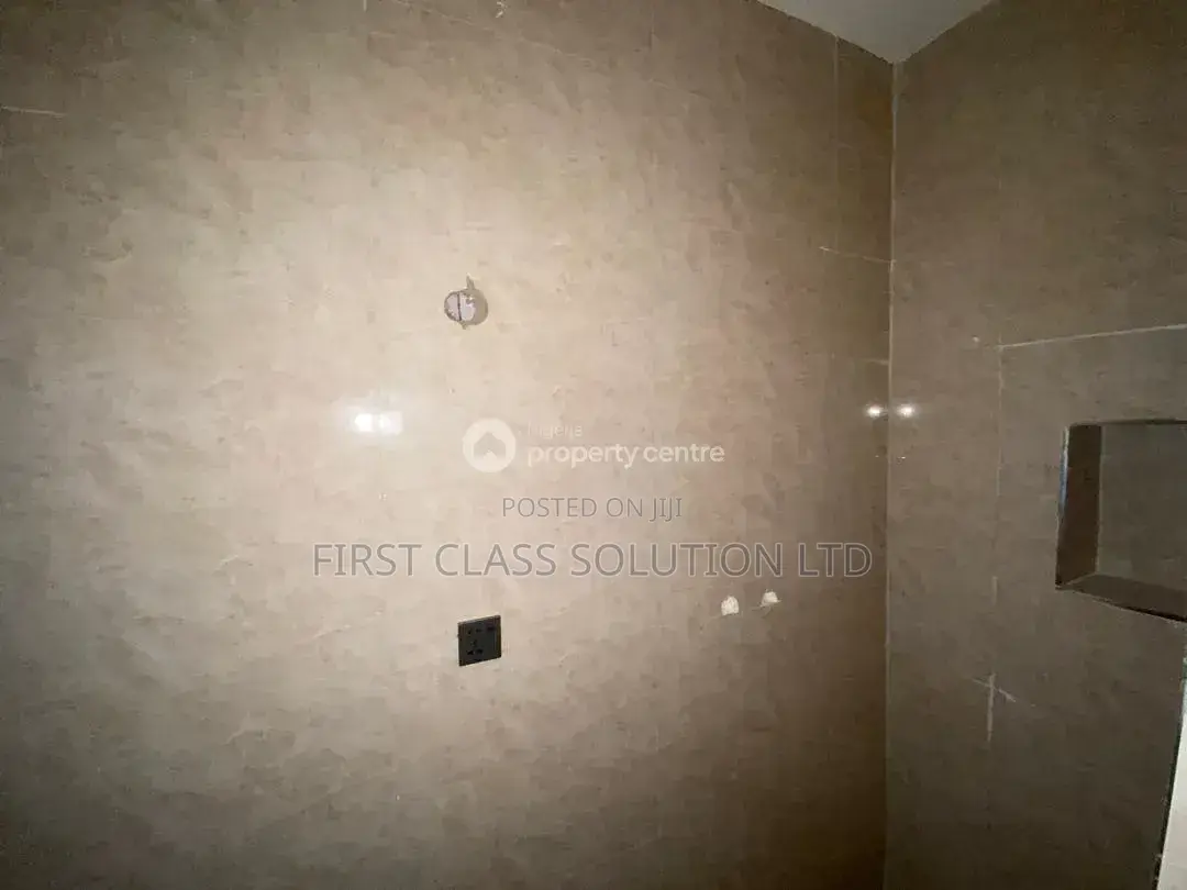 Furnished 3bdrm Apartment in Life Camp for sale