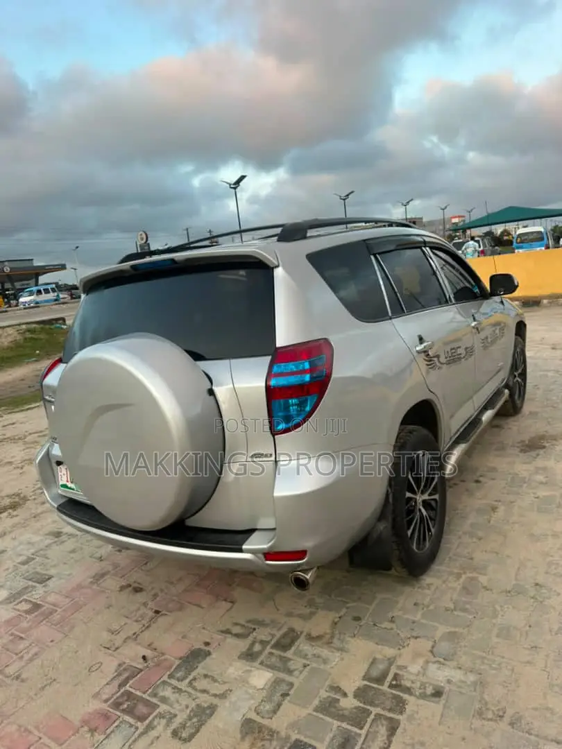 Toyota RAV4 2008 Silver
