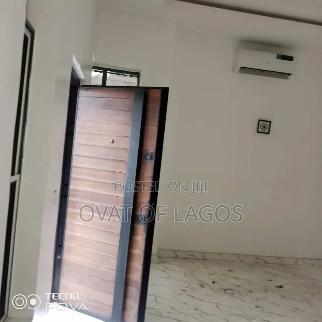 Furnished 4bdrm Duplex in Ikota for rent