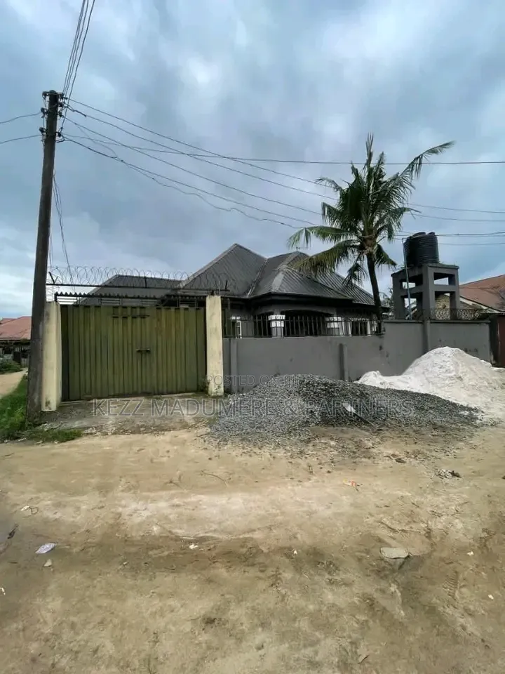 3bdrm Bungalow in Rukpokwu Eneka Road for sale