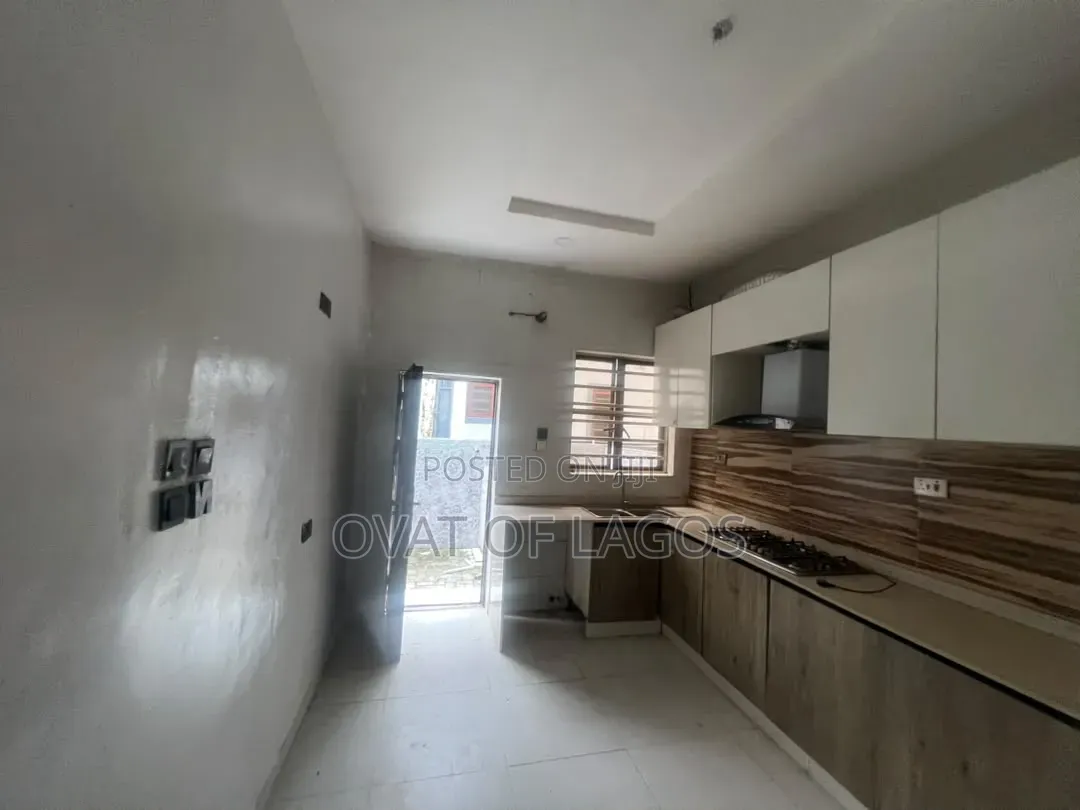 4bdrm Duplex in Orchid, Lekki Expressway for rent
