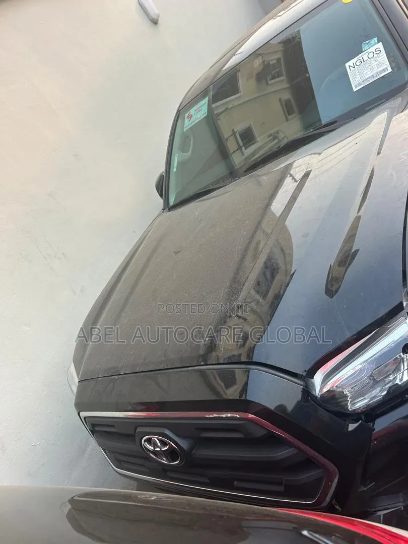 Booth Cover for Toyota Tacoma 2017 Model