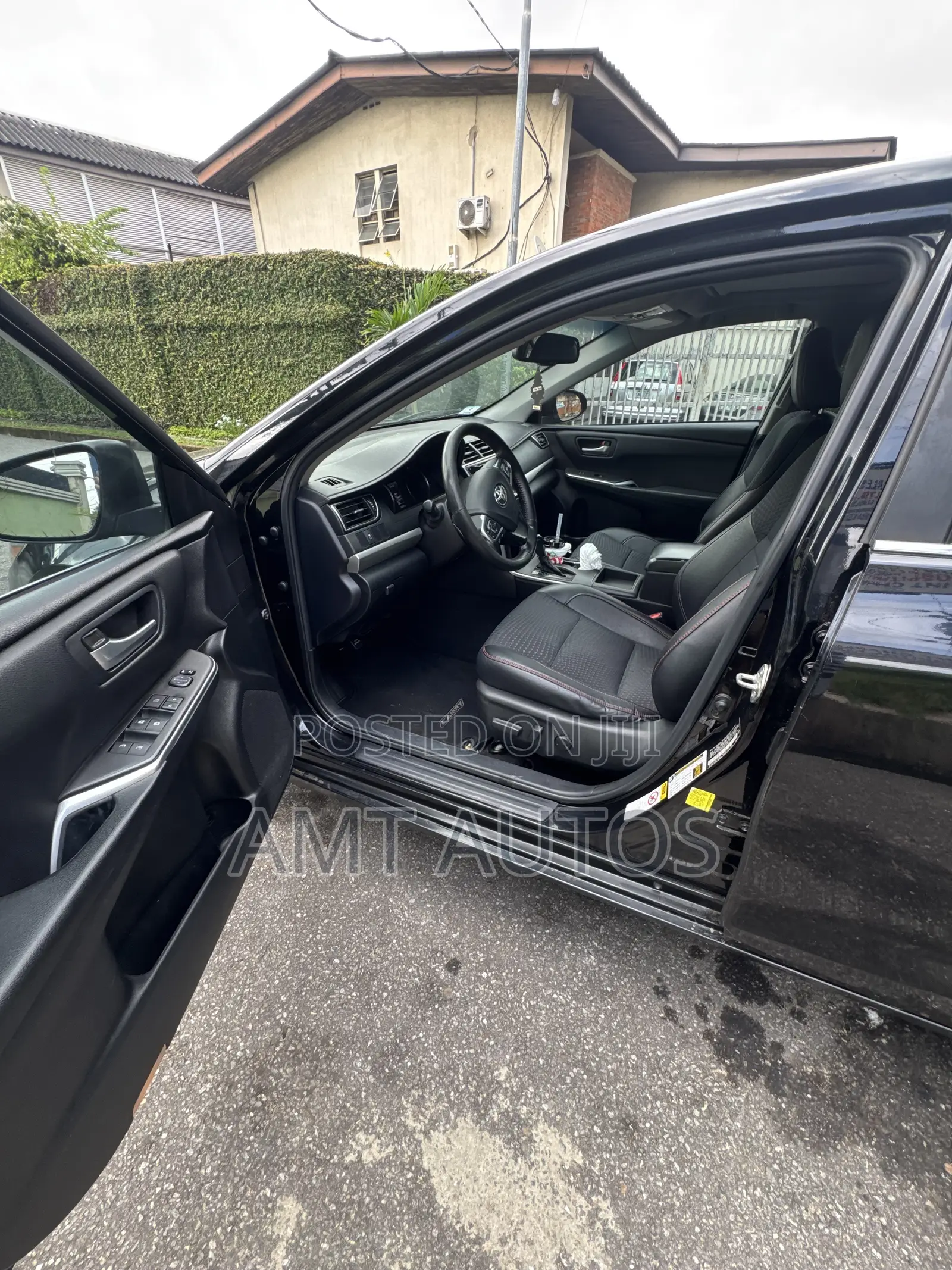 Toyota Camry SE 4dr Sedan (2.5L 4cyl 6A) 2015 Black