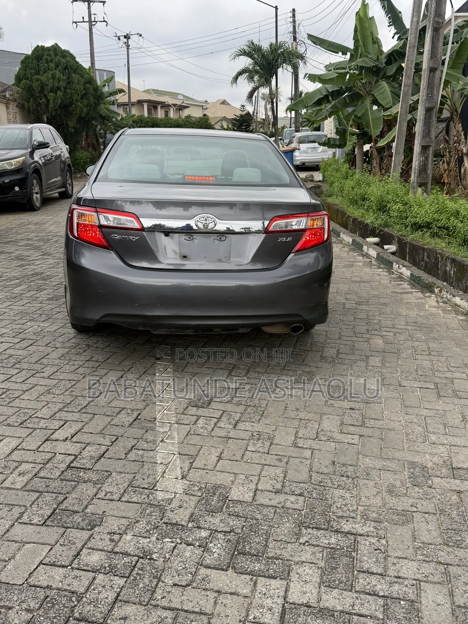 Toyota Camry XLE 4dr Sedan (2.5L 4cyl 6A) 2013 Gray