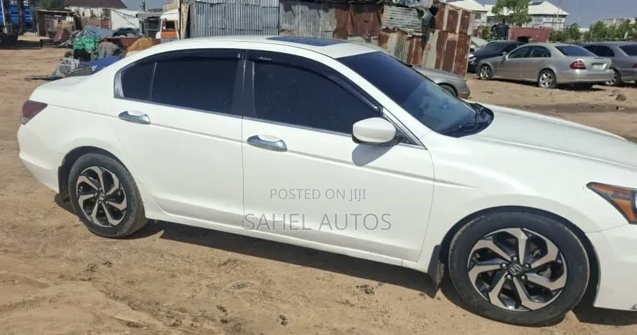 Honda Accord 2012 White