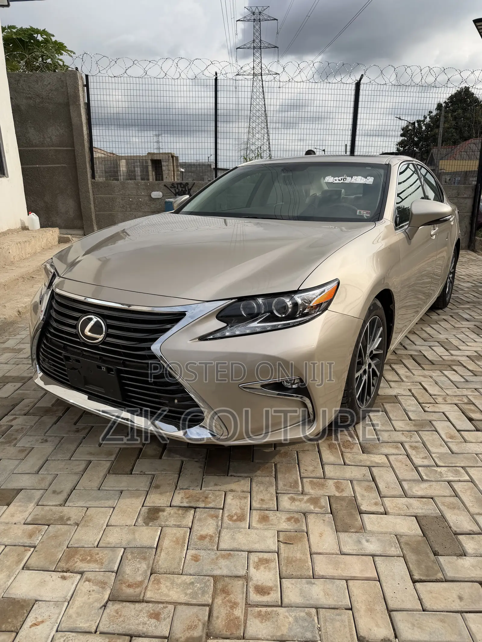 Lexus ES 2016 Gold