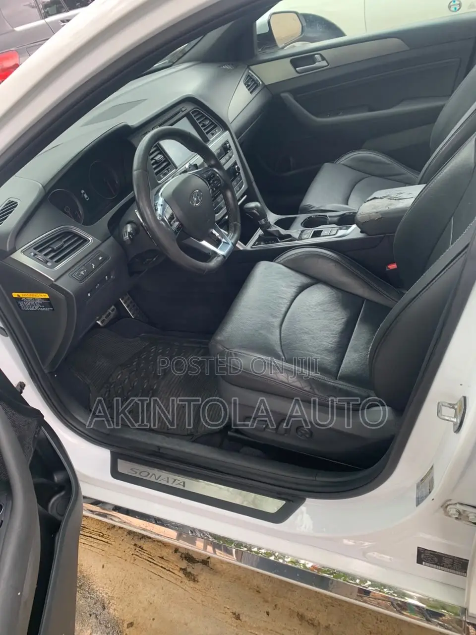 Hyundai Sonata Sport 2.0T Sedan FWD (2.0L 4cyl 6A) 2017 White