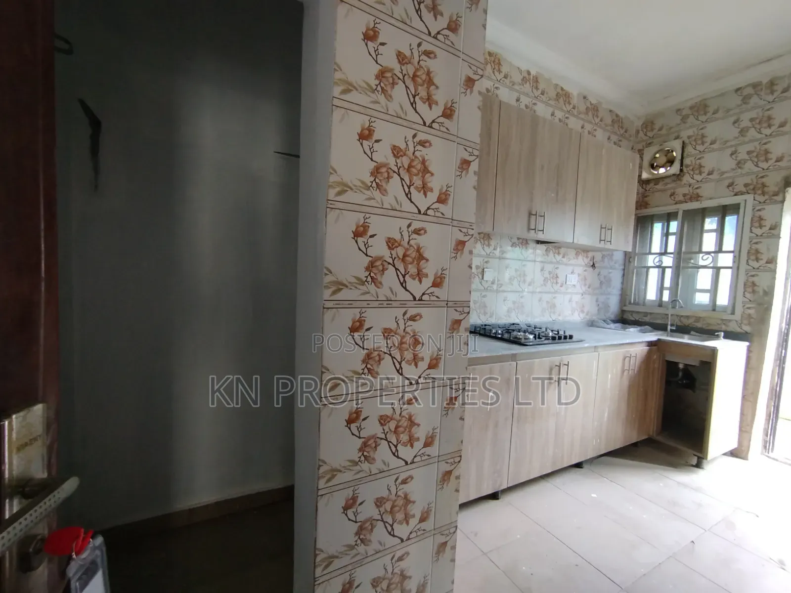 3bdrm Duplex in Airport Road, Sabon Lugbe for rent