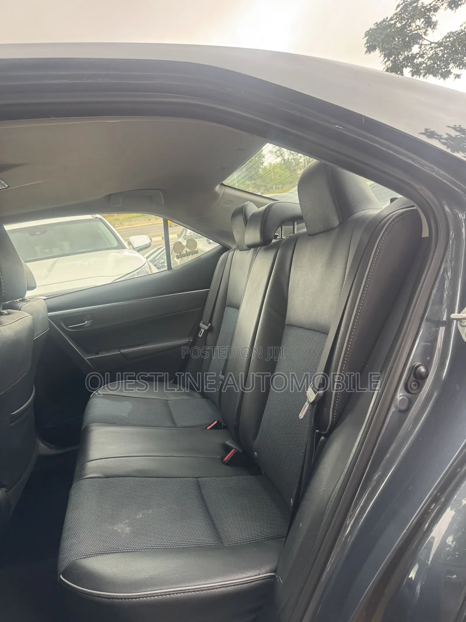 Toyota Corolla S Premium 4dr Sedan (1.8L 4cyl CVT) 2014 Gray