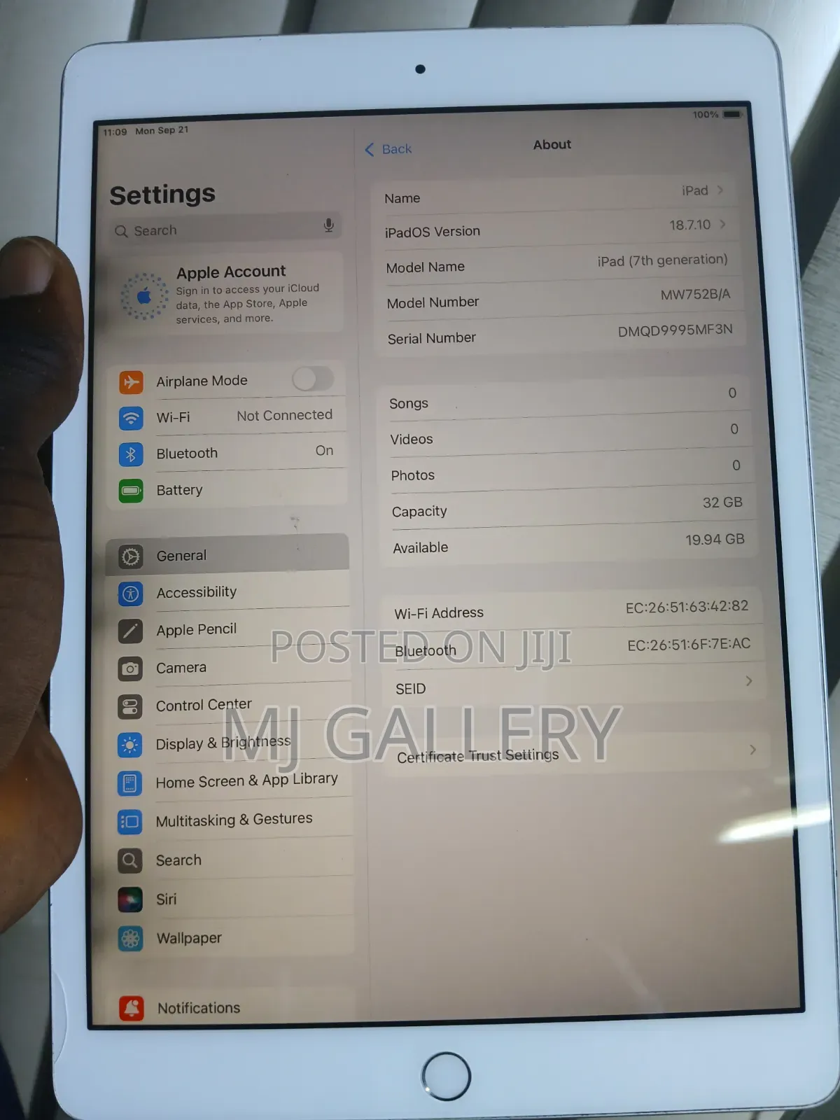 Apple iPad 10.2 (2020) Wi-Fi 32 GB White