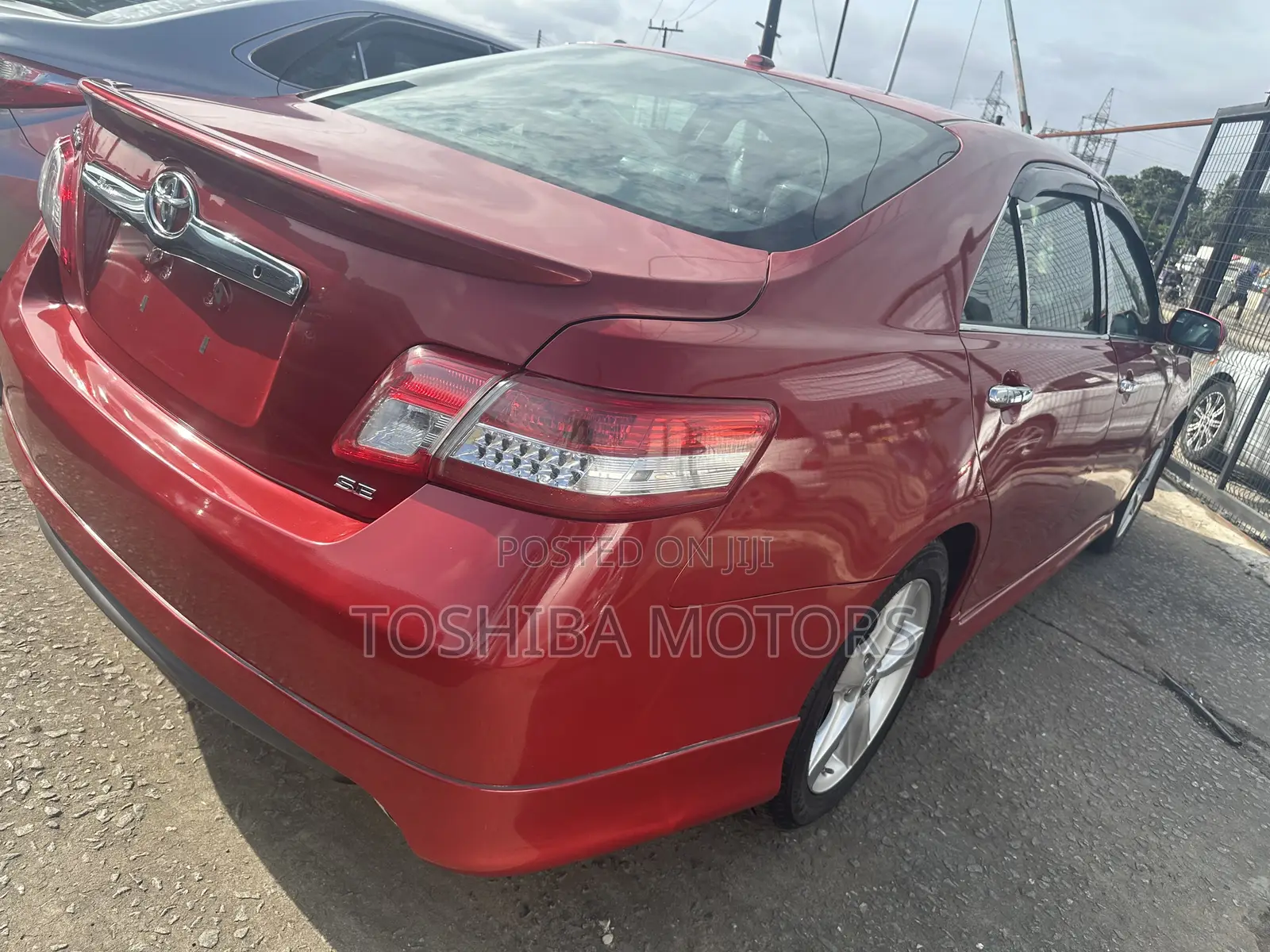 Toyota Camry SE 4dr Sedan (2.5L 4cyl 6A) 2011 Red