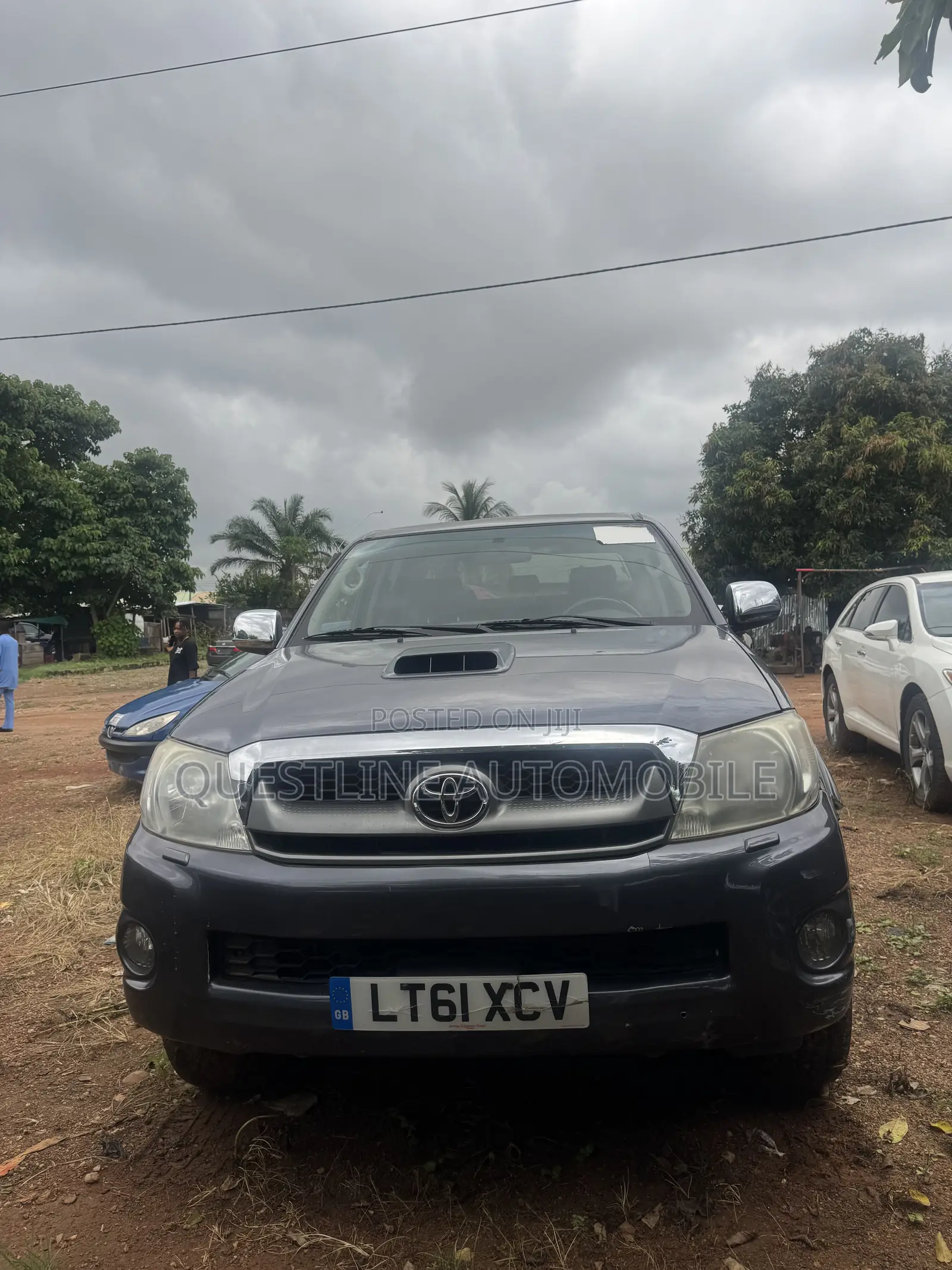 Toyota Hilux 2.5 D-4D 4X4 SRX 2010 Black
