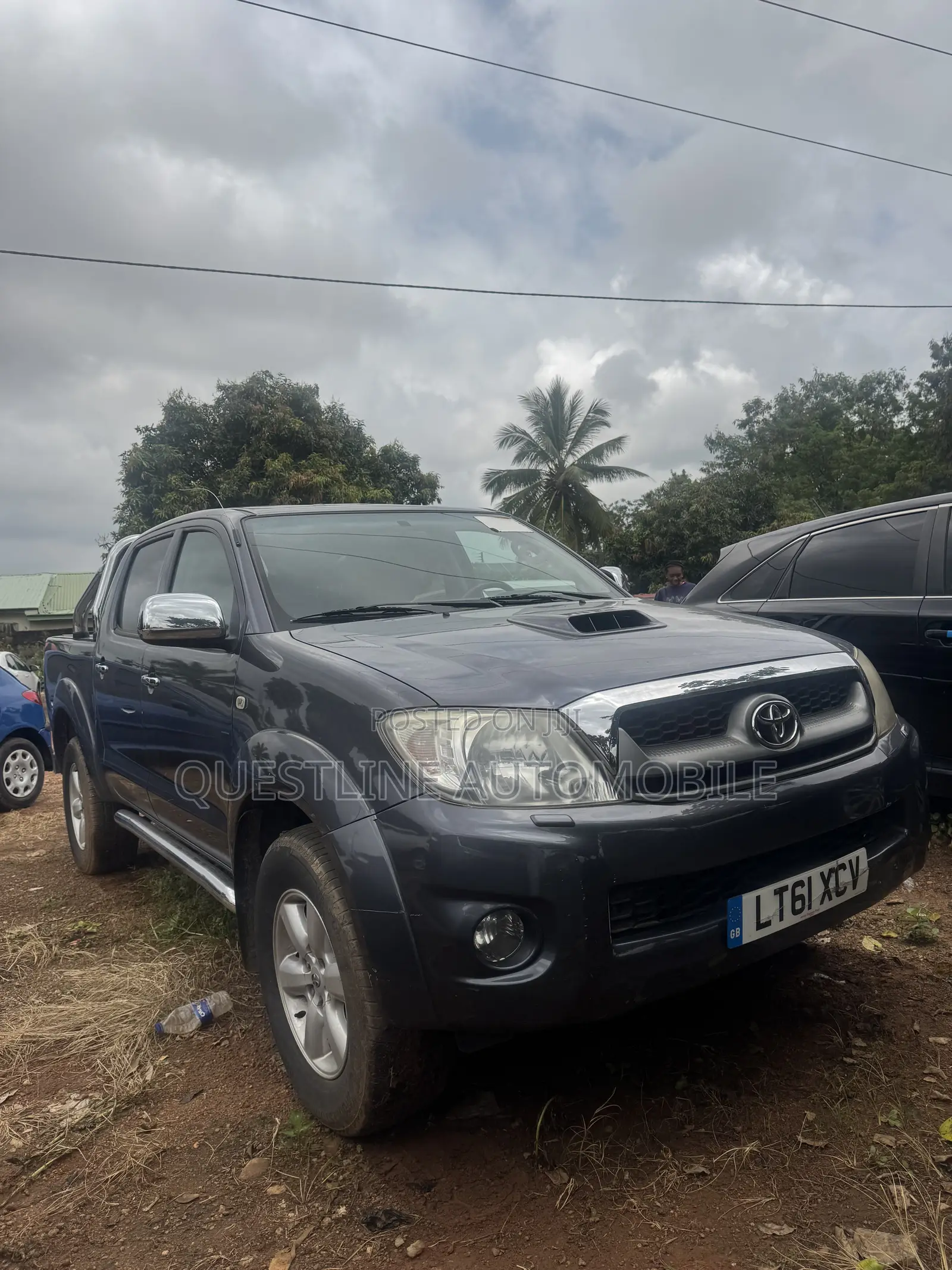 Toyota Hilux 2.5 D-4D 4X4 SRX 2010 Black