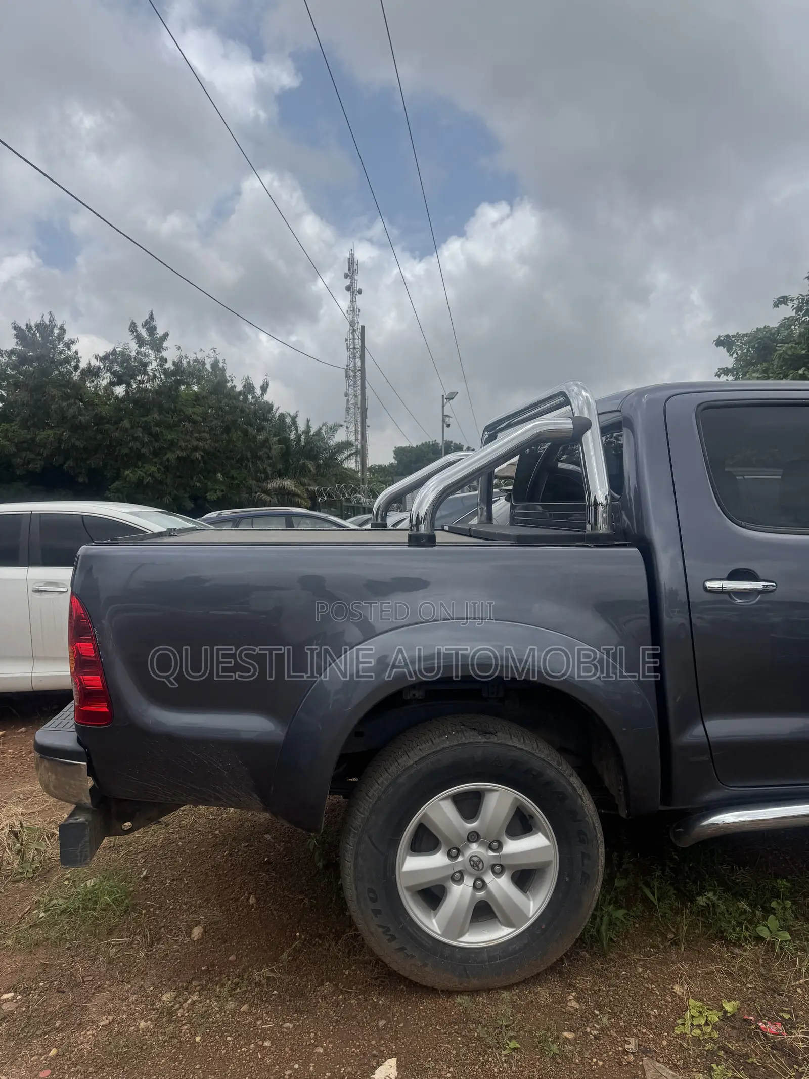 Toyota Hilux 2.5 D-4D 4X4 SRX 2010 Black