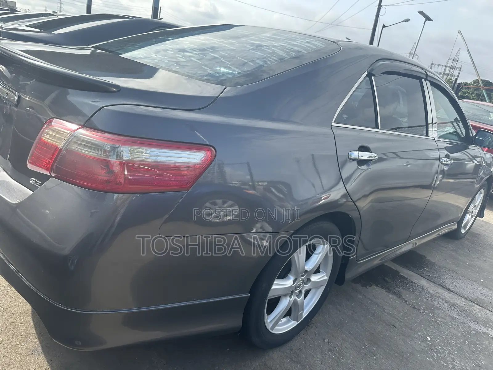 Toyota Camry SE 4dr Sedan (2.5L 4cyl 6AM) 2010 Gray