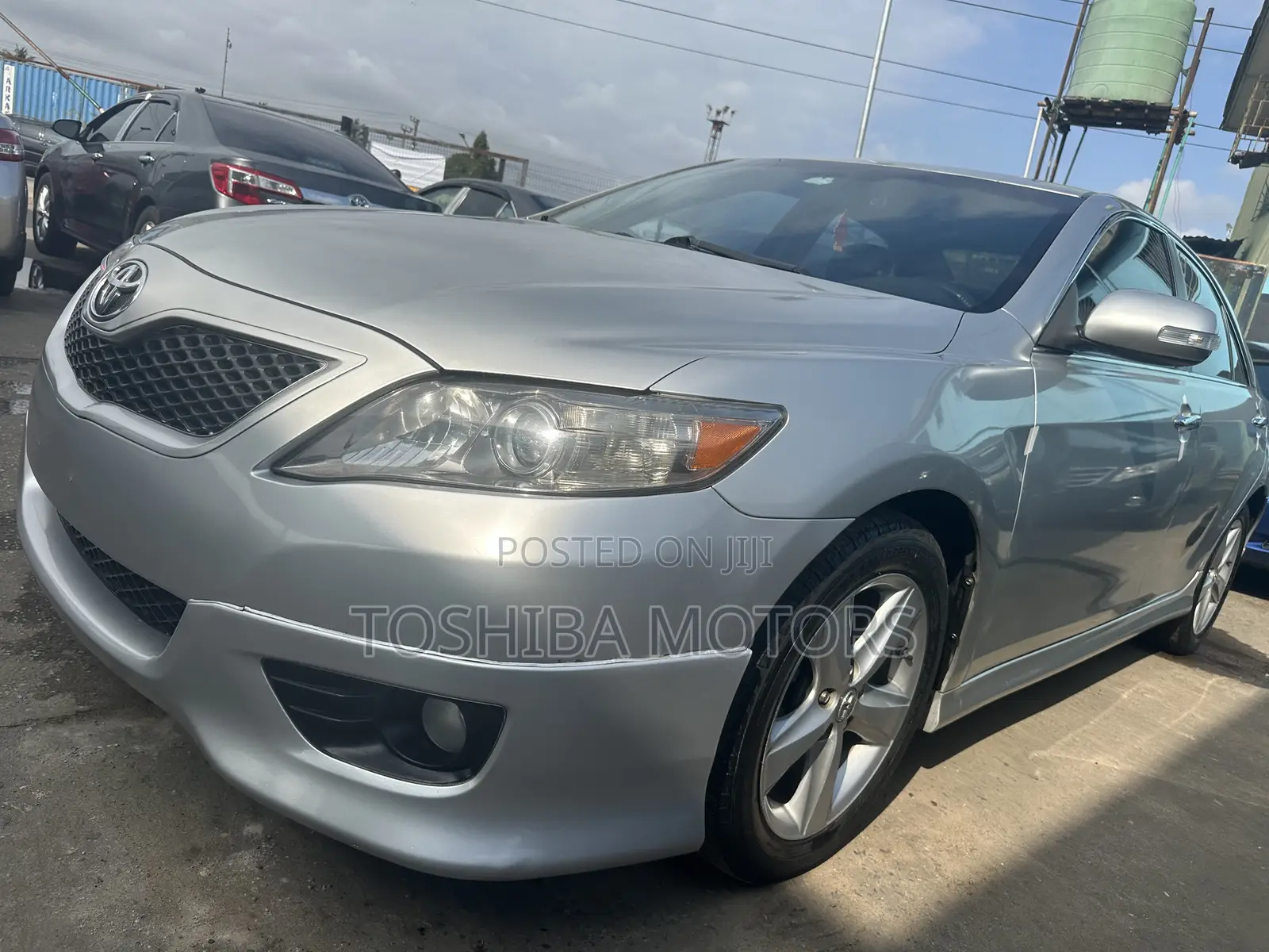 Toyota Camry SE 4dr Sedan (2.5L 4cyl 6A) 2011 Silver