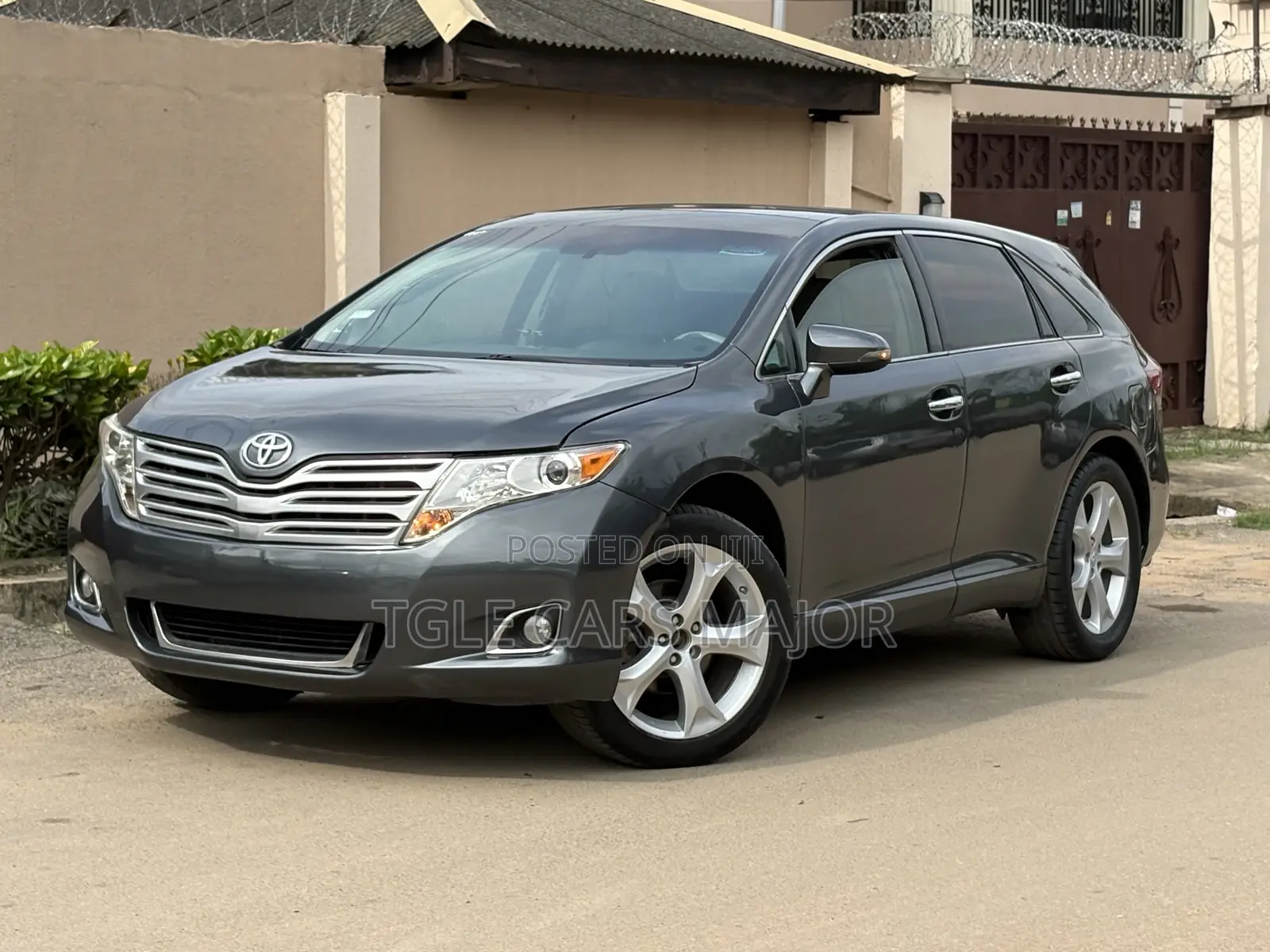 Toyota Venza XLE 2010 Gray