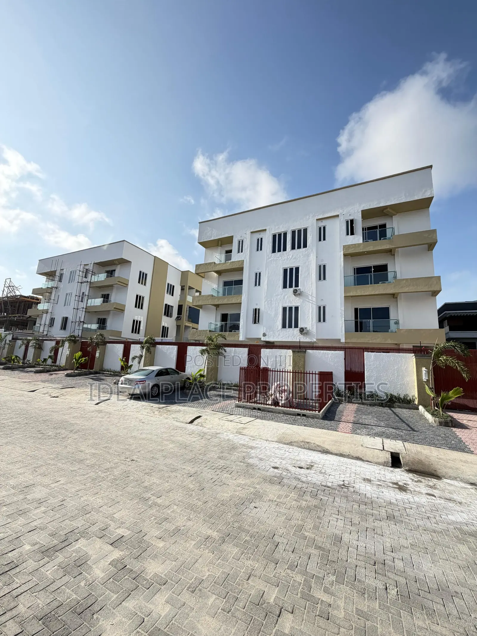 2bdrm Apartment in Lekki Phase 1 for sale